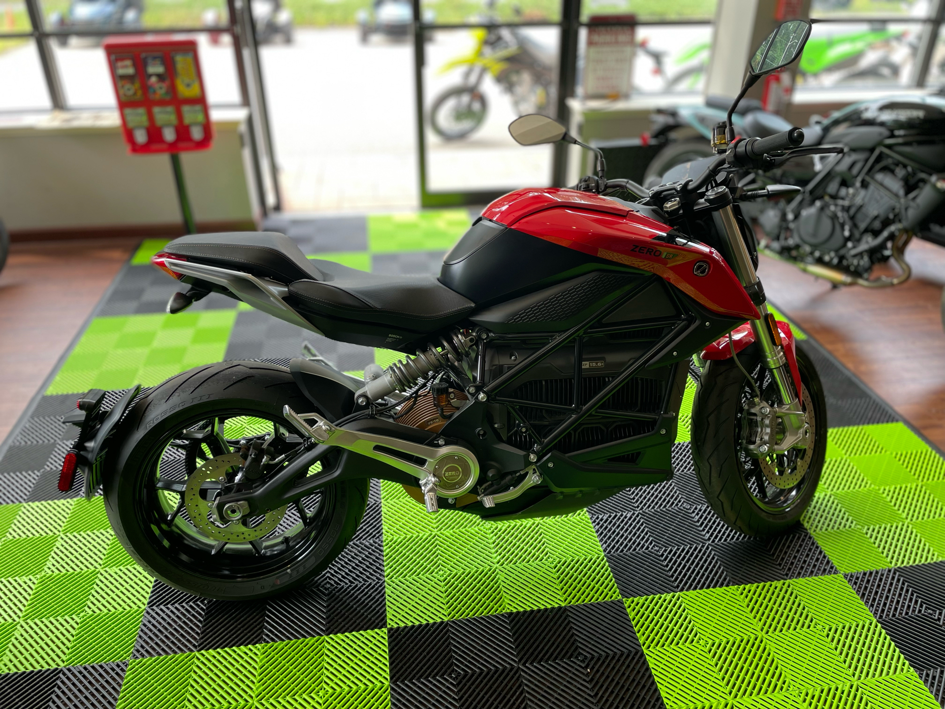 2023 Zero Motorcycles SR NA ZF15.6+ in Tyngsboro, Massachusetts - Photo 16