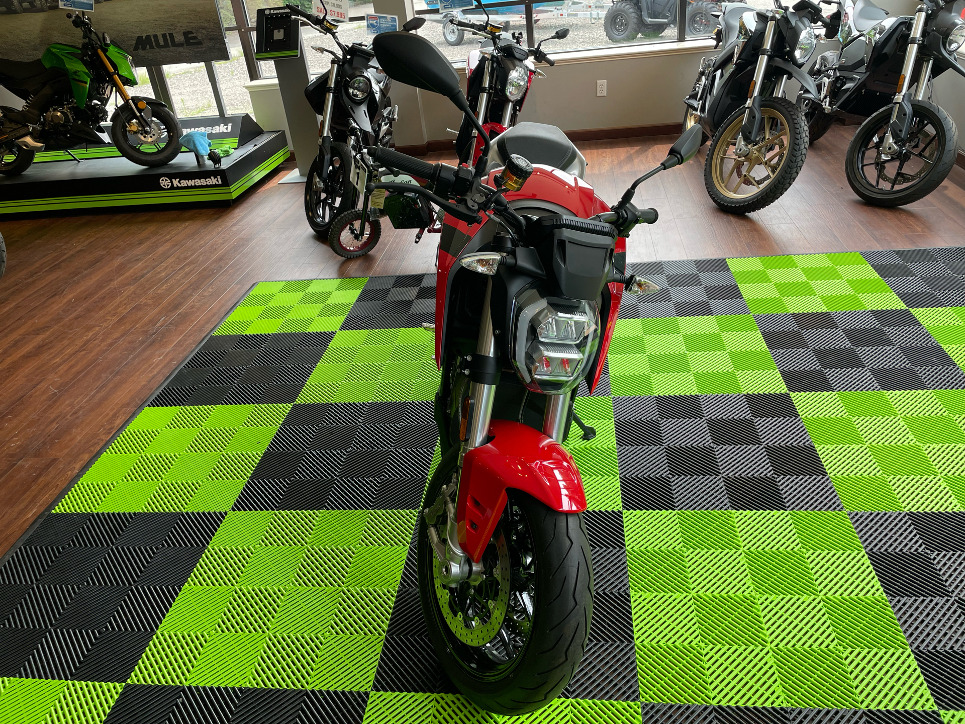 2023 Zero Motorcycles SR NA ZF15.6+ in Tyngsboro, Massachusetts - Photo 17