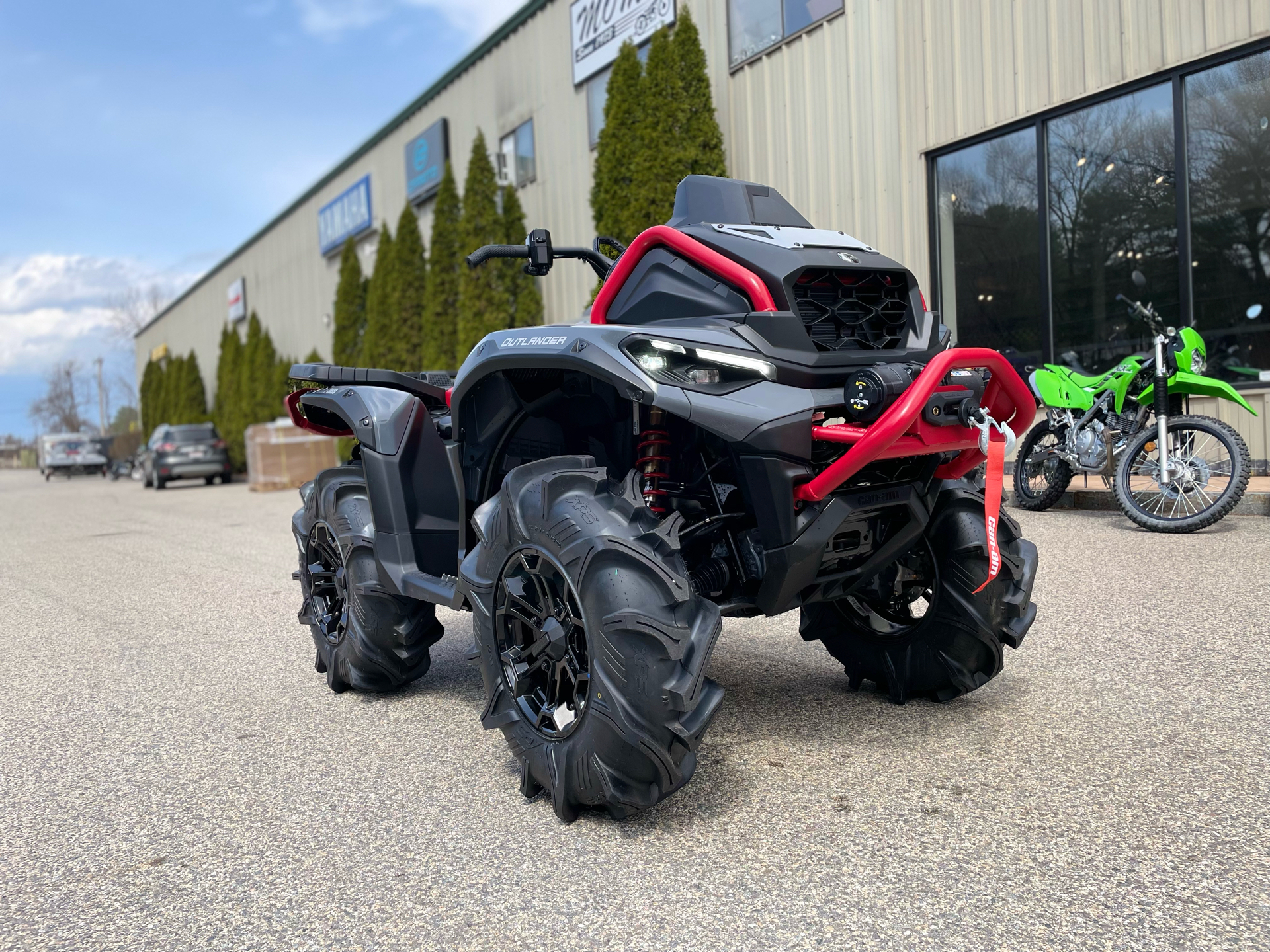 2025 Can-Am Outlander X MR 1000R in Tyngsboro, Massachusetts - Photo 2