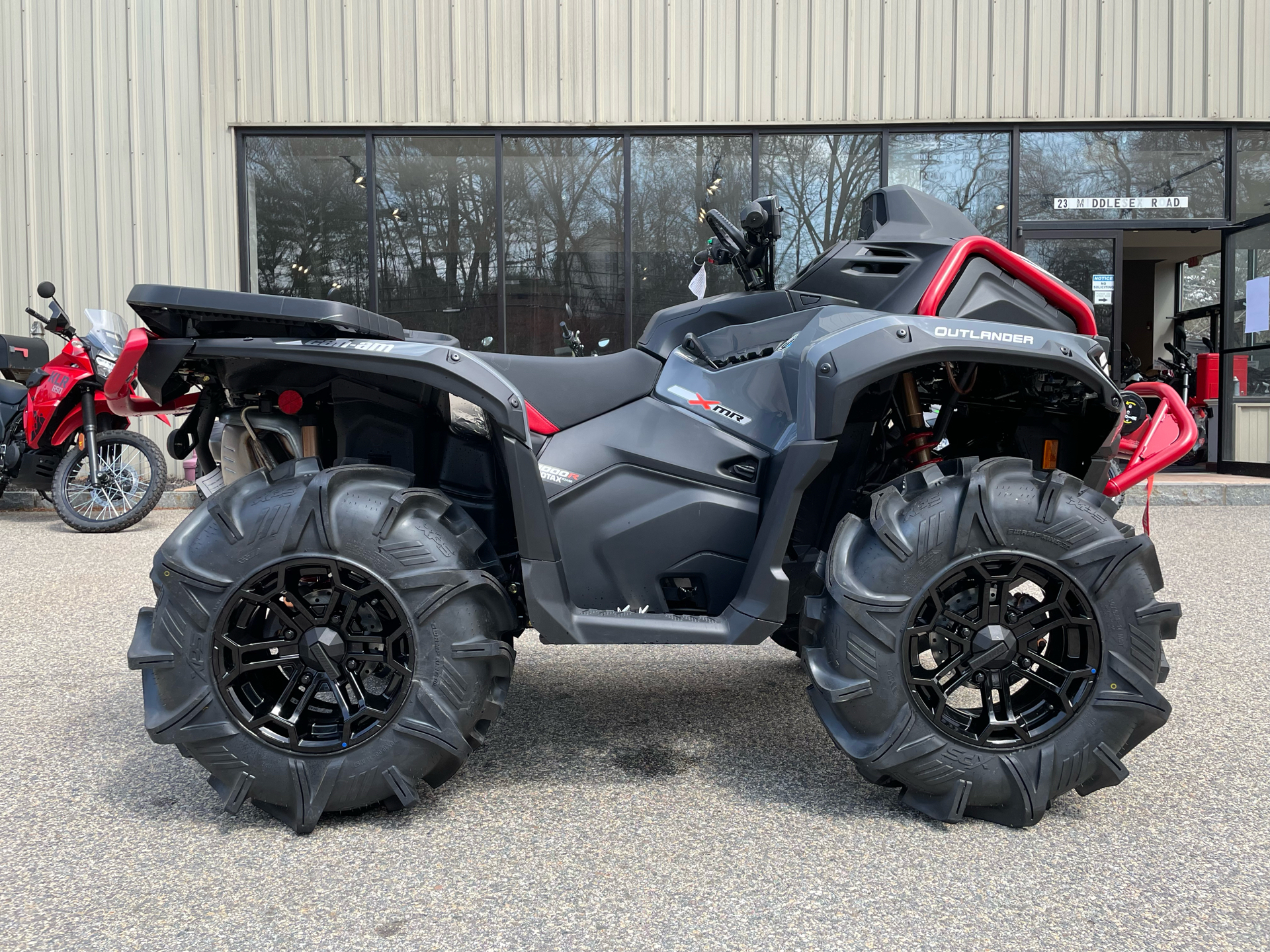 2025 Can-Am Outlander X MR 1000R in Tyngsboro, Massachusetts - Photo 3
