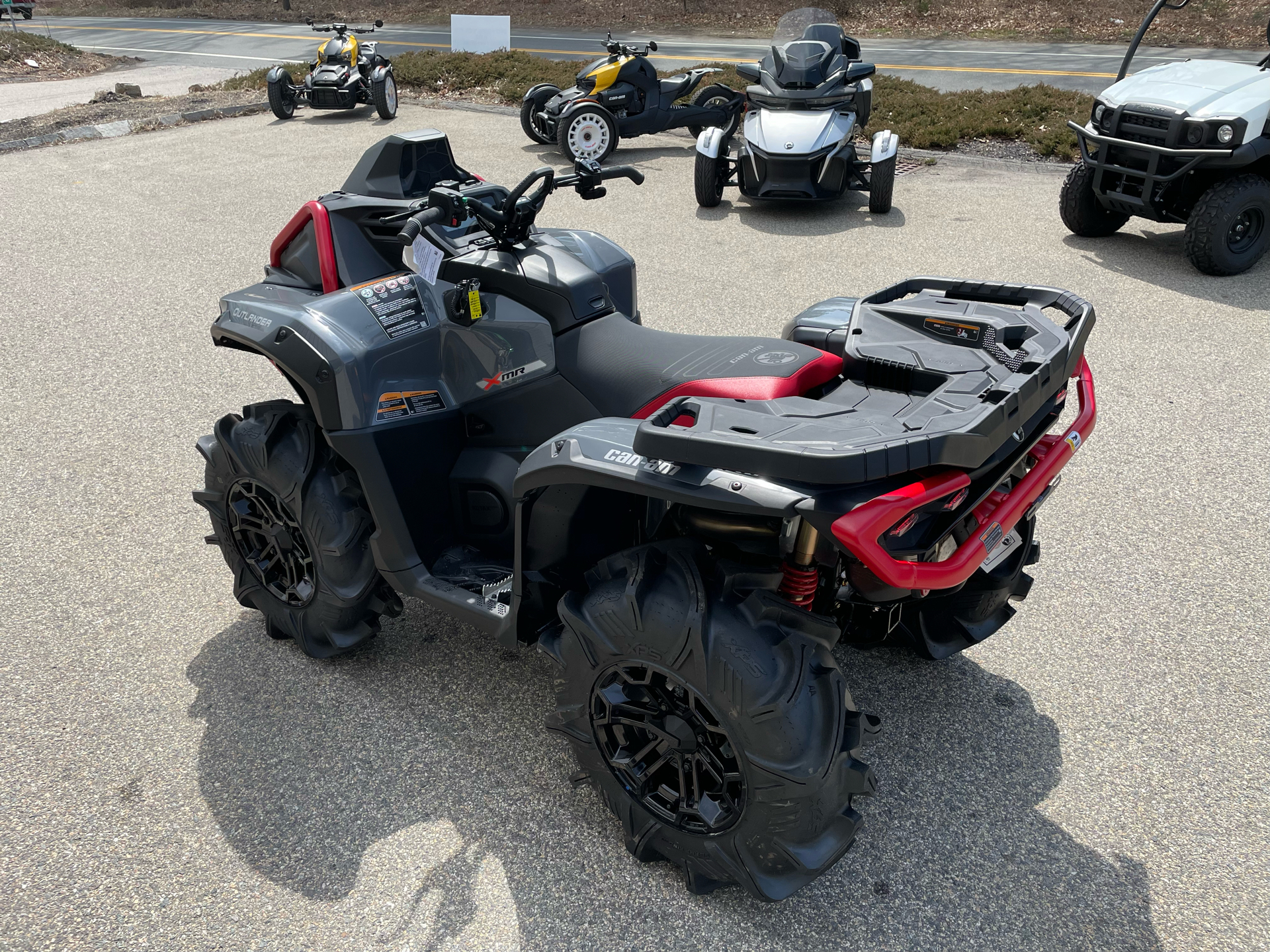 2025 Can-Am Outlander X MR 1000R in Tyngsboro, Massachusetts - Photo 7