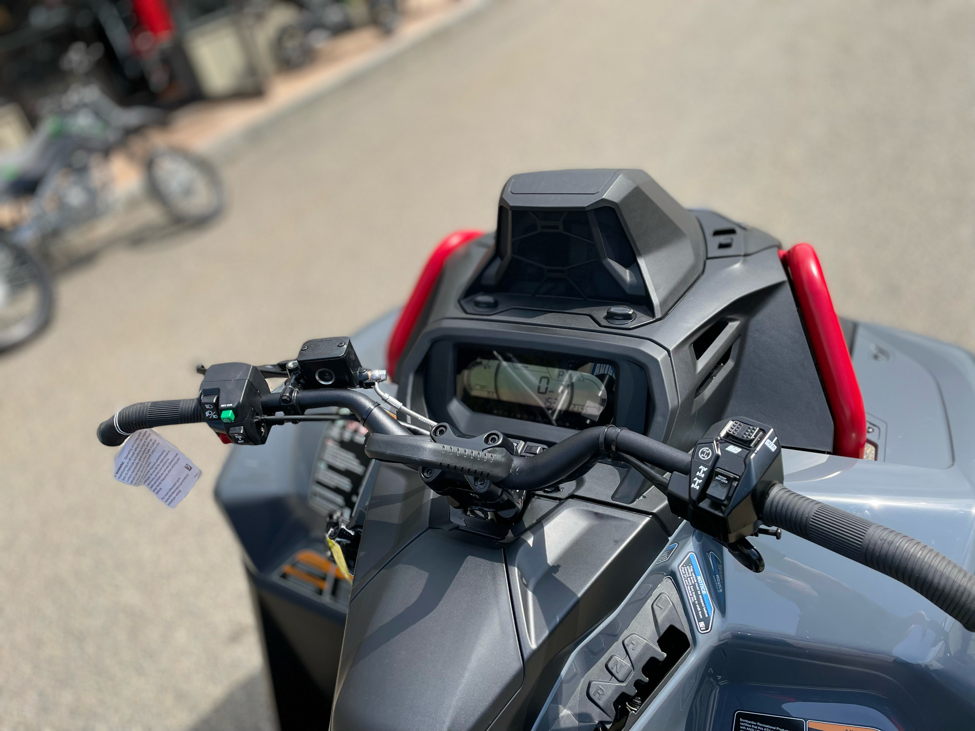 2025 Can-Am Outlander X MR 1000R in Tyngsboro, Massachusetts - Photo 11