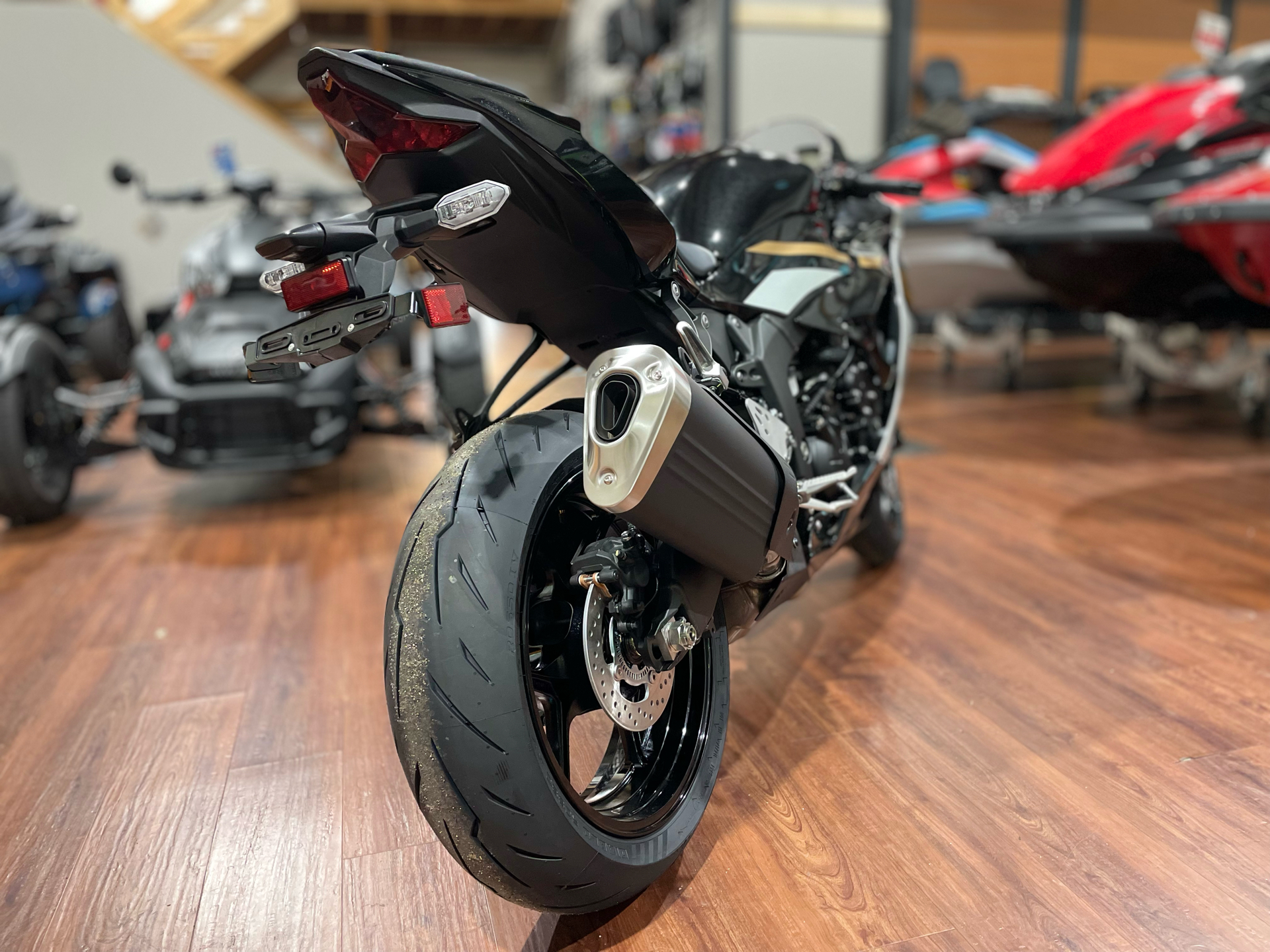2026 Kawasaki NINJA ZX-6R ABS in Tyngsboro, Massachusetts - Photo 8