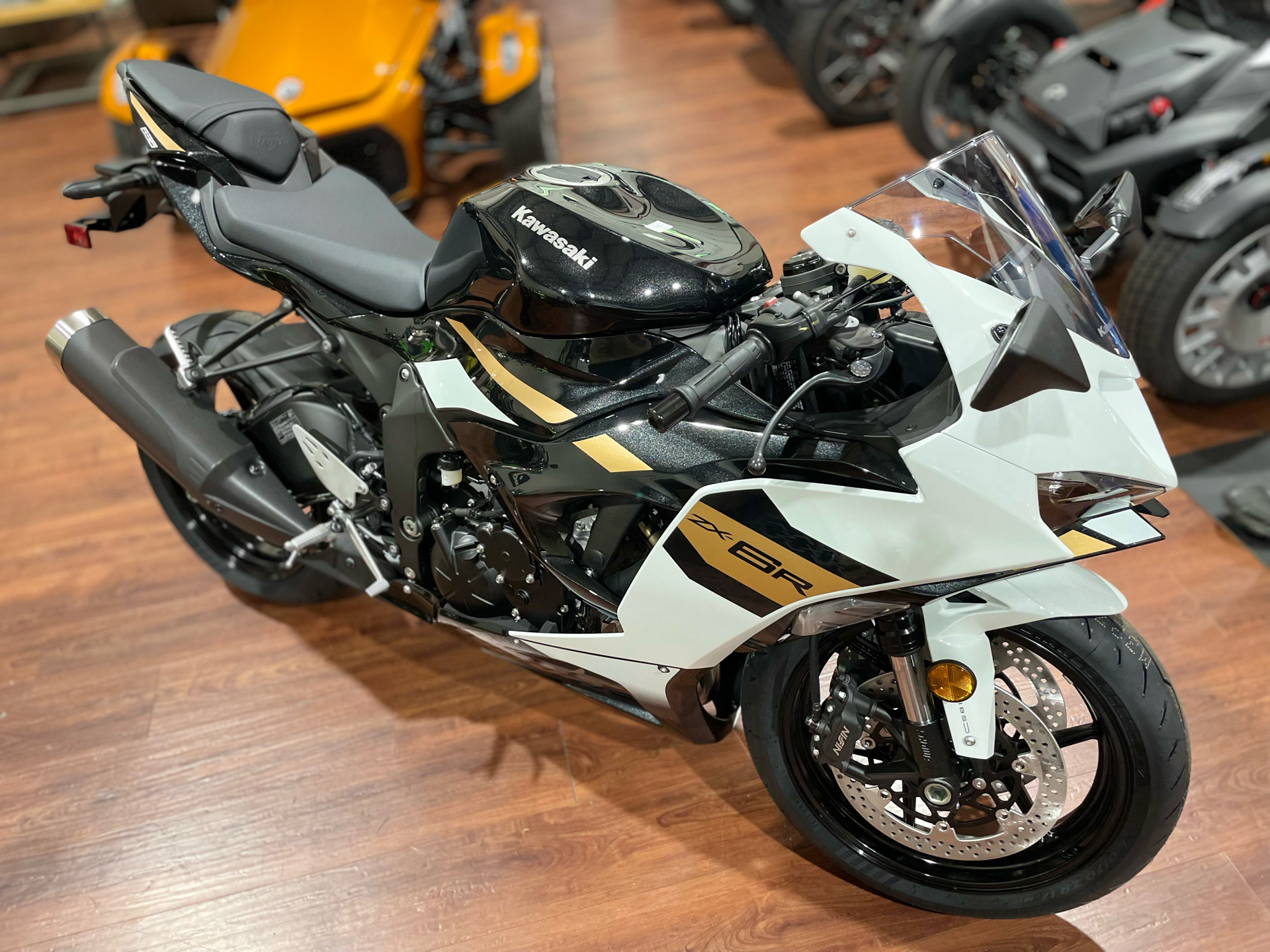 2026 Kawasaki NINJA ZX-6R ABS in Tyngsboro, Massachusetts - Photo 19