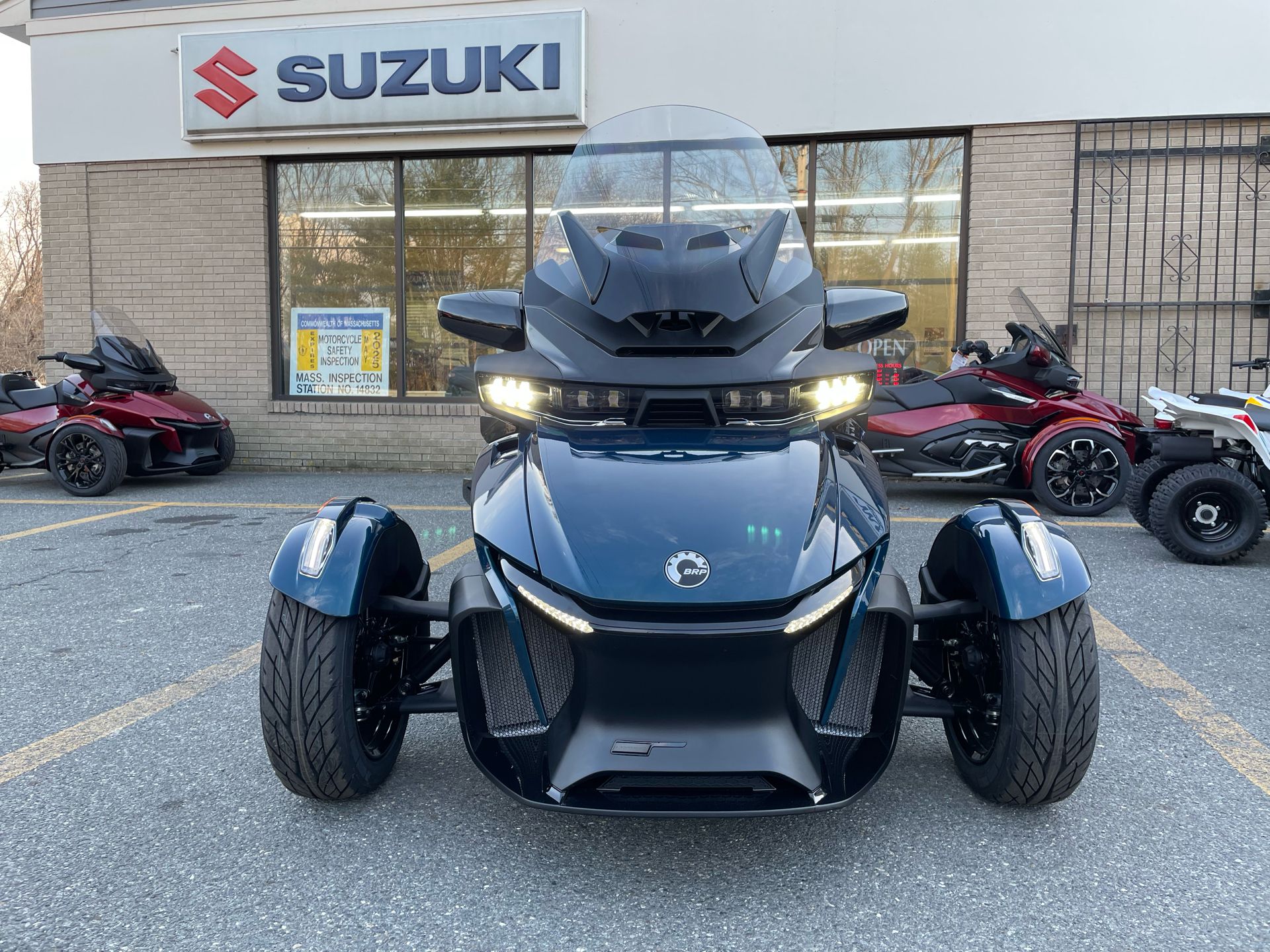 2024 Can-Am Spyder RT Limited in Tyngsboro, Massachusetts - Photo 2