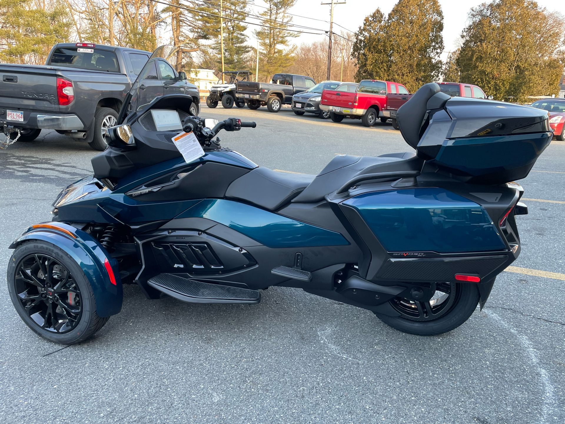 2024 Can-Am Spyder RT Limited in Tyngsboro, Massachusetts - Photo 6