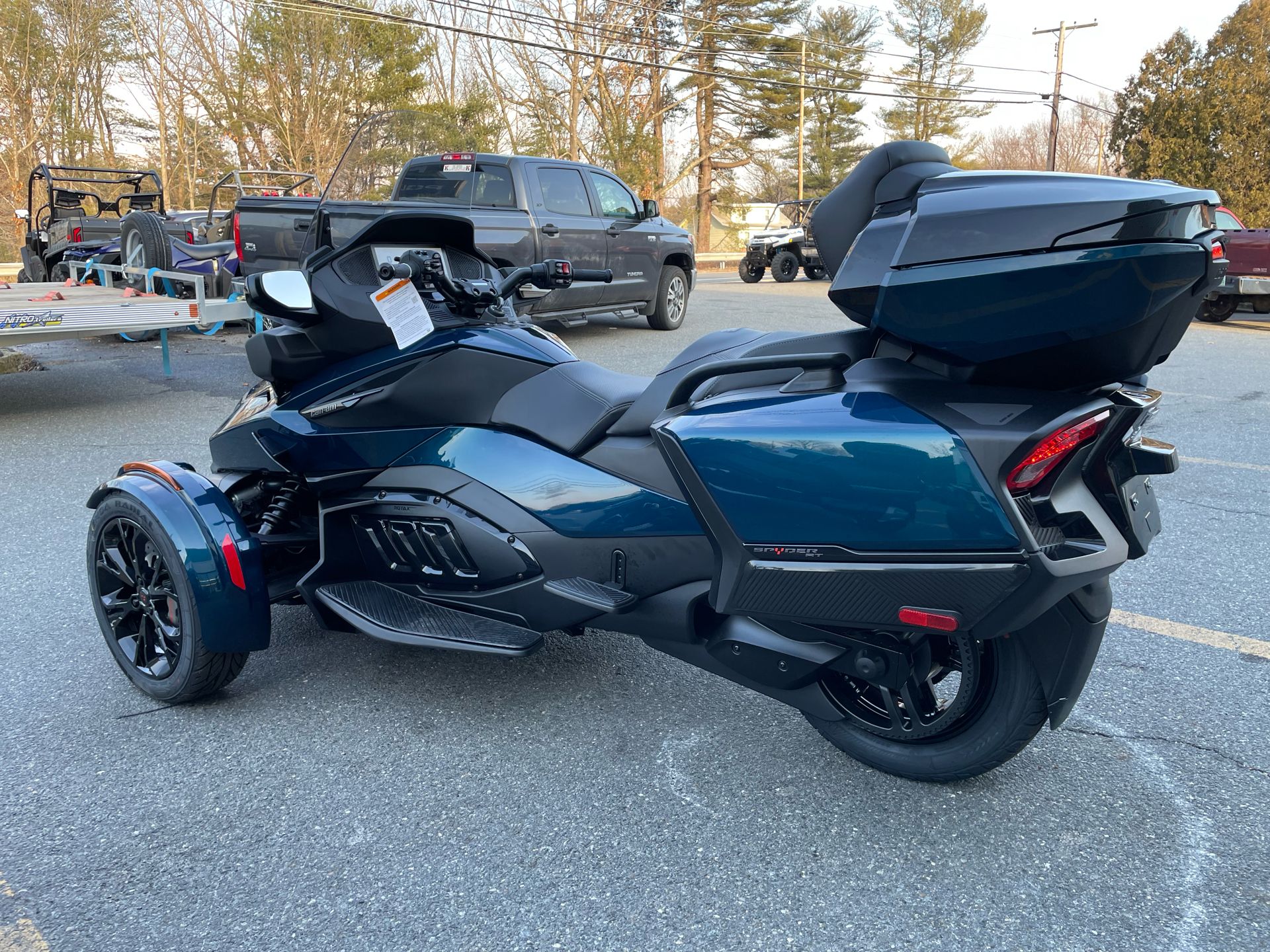 2024 Can-Am Spyder RT Limited in Tyngsboro, Massachusetts - Photo 9