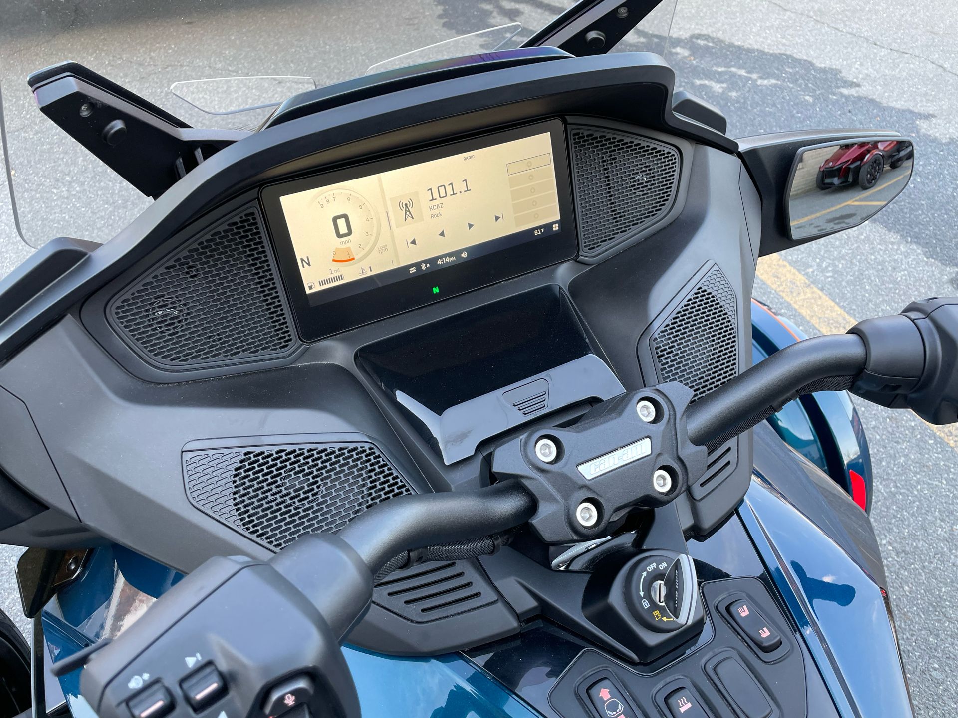 2024 Can-Am Spyder RT Limited in Tyngsboro, Massachusetts - Photo 11