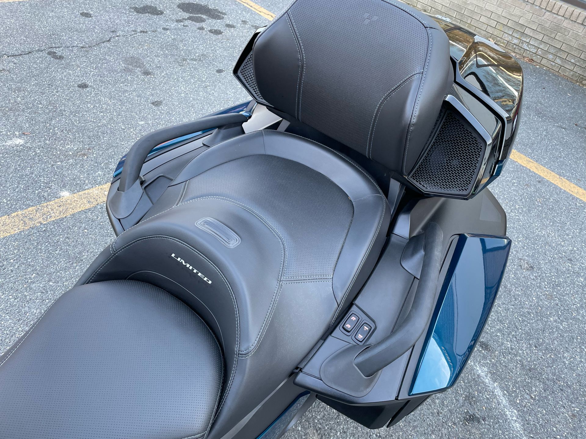 2024 Can-Am Spyder RT Limited in Tyngsboro, Massachusetts - Photo 12