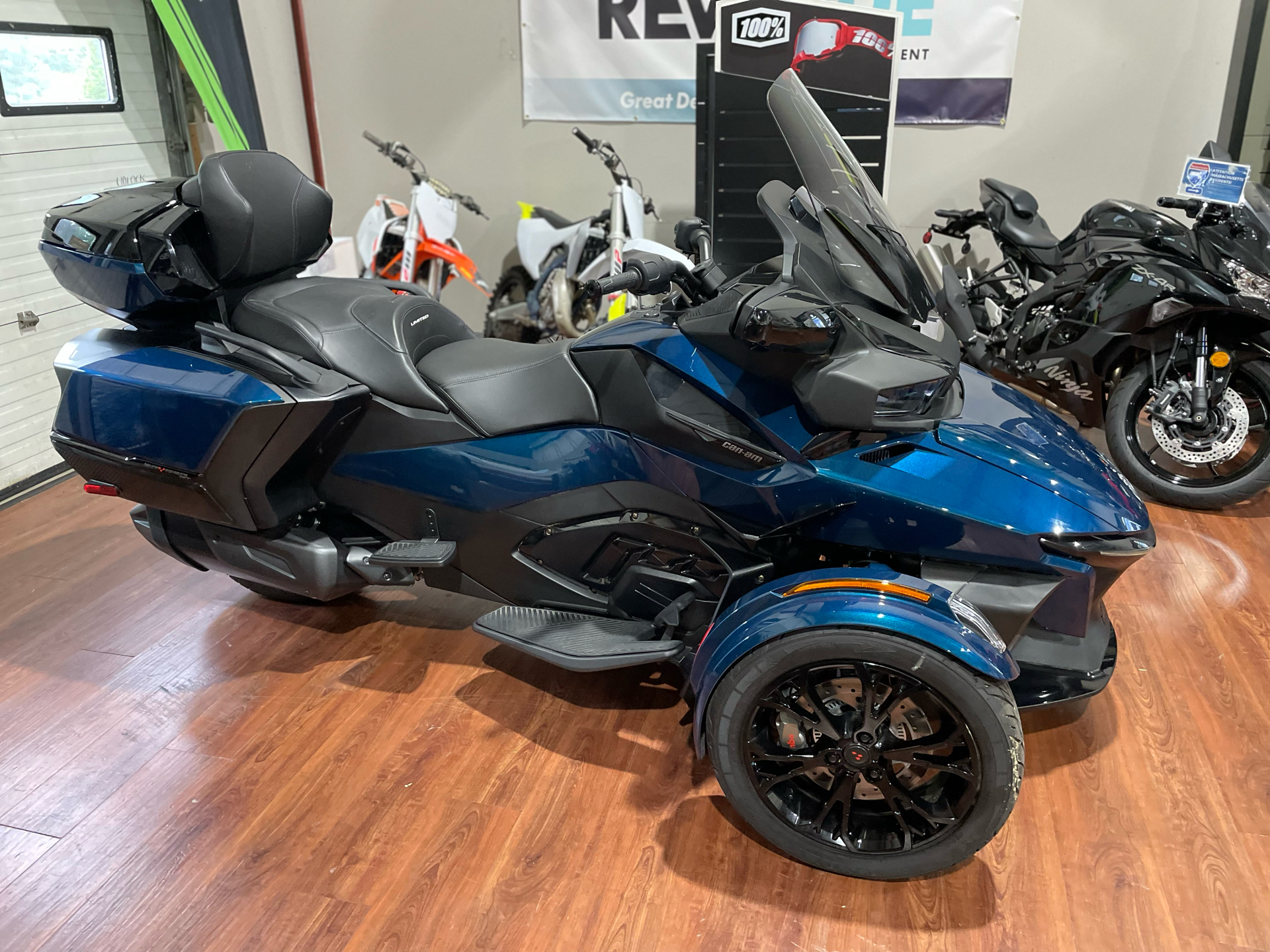 2024 Can-Am Spyder RT Limited in Tyngsboro, Massachusetts - Photo 21
