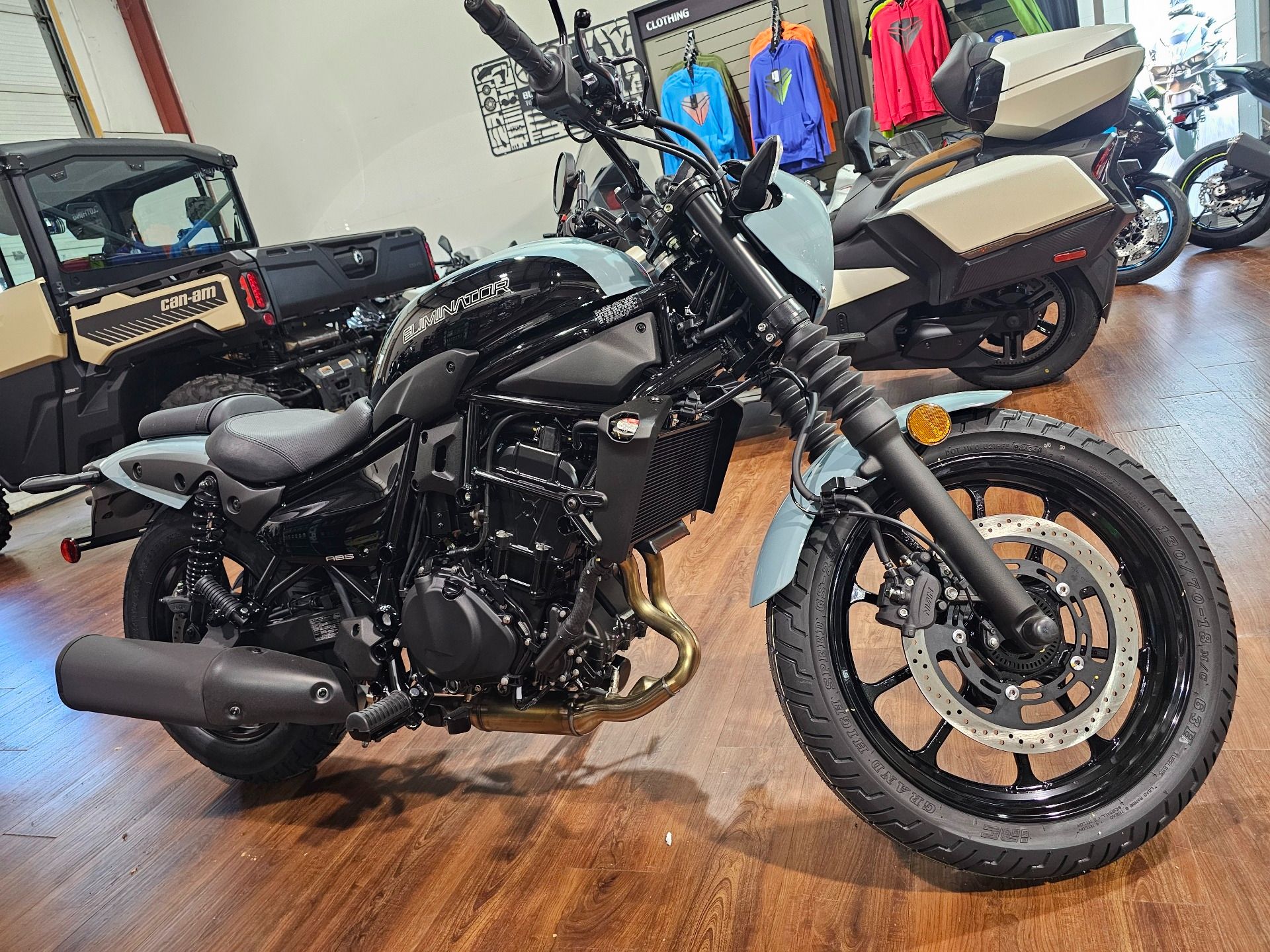 2025 Kawasaki Eliminator SE ABS in Tyngsboro, Massachusetts - Photo 2