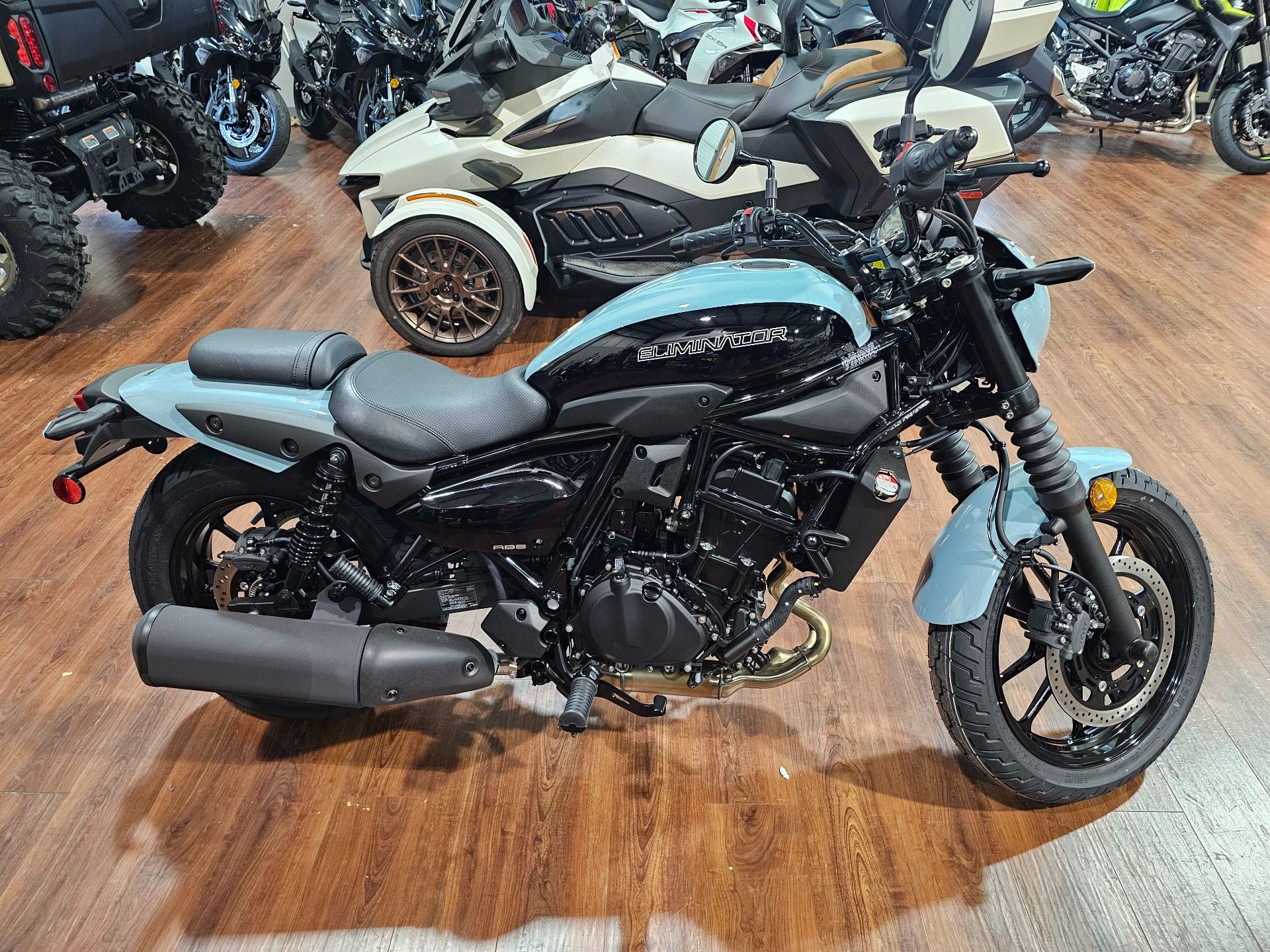 2025 Kawasaki Eliminator SE ABS in Tyngsboro, Massachusetts - Photo 5