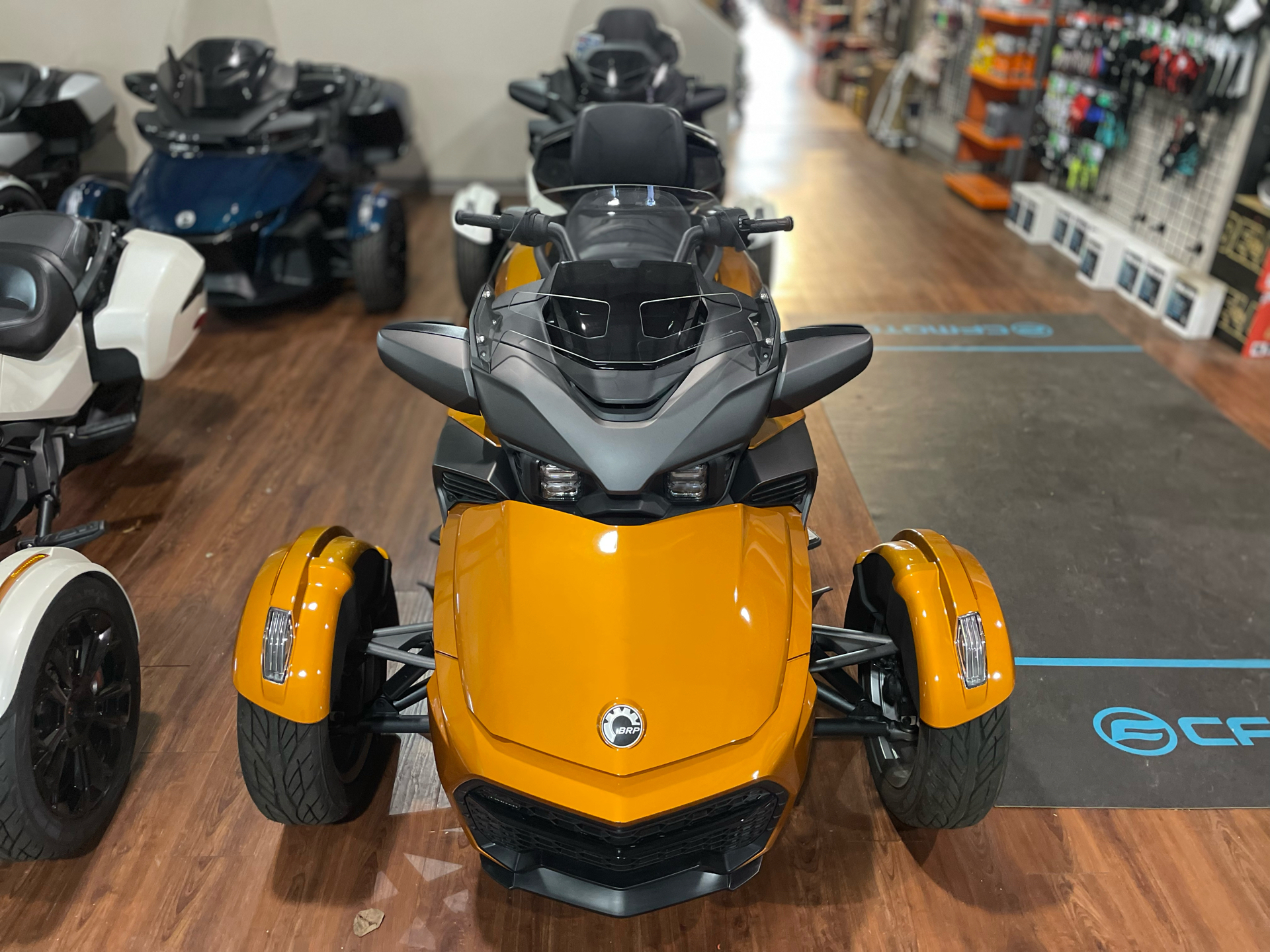 2024 Can-Am Spyder F3 Limited Special Series in Tyngsboro, Massachusetts - Photo 2