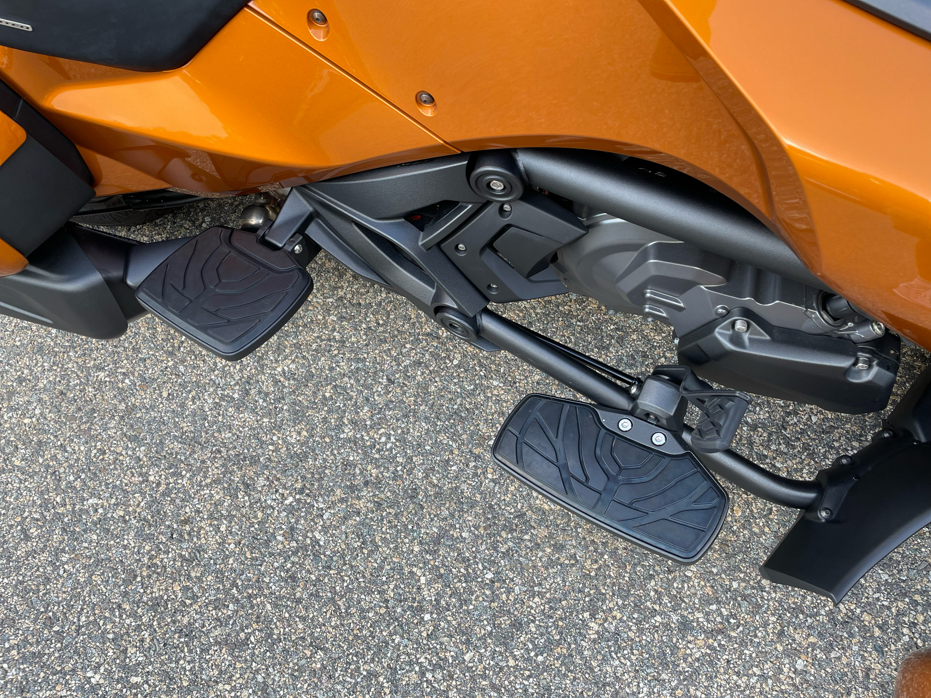 2024 Can-Am Spyder F3 Limited Special Series in Tyngsboro, Massachusetts - Photo 18