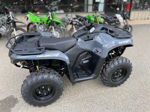 2025 Can-Am Outlander DPS 500 in Tyngsboro, Massachusetts - Photo 9
