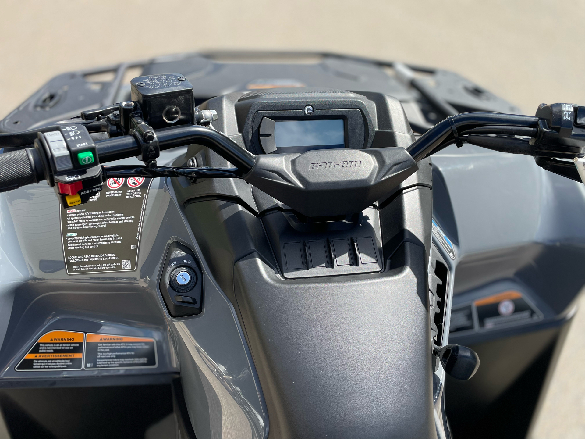 2025 Can-Am Outlander DPS 500 in Tyngsboro, Massachusetts - Photo 8