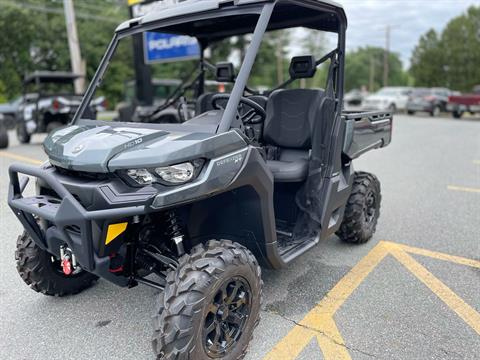 2024 Can-Am Defender XT HD10 in Tyngsboro, Massachusetts - Photo 4