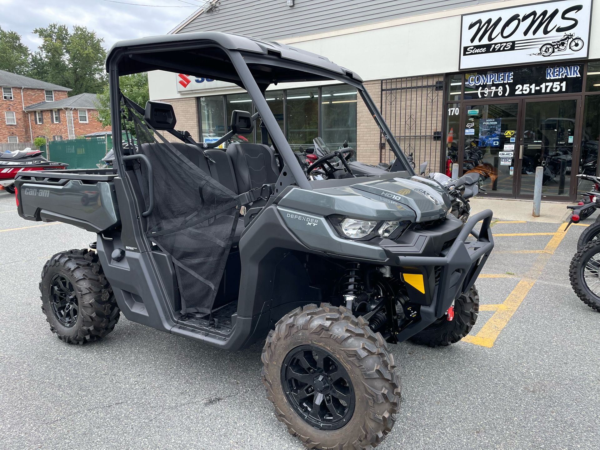 2024 Can-Am Defender XT HD10 in Tyngsboro, Massachusetts - Photo 5