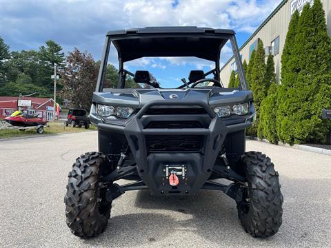2024 Can-Am Defender XT HD10 in Tyngsboro, Massachusetts - Photo 3