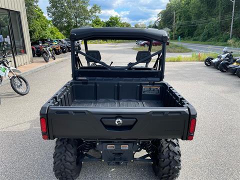 2024 Can-Am Defender XT HD10 in Tyngsboro, Massachusetts - Photo 11