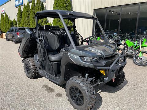 2024 Can-Am Defender XT HD10 in Tyngsboro, Massachusetts - Photo 22