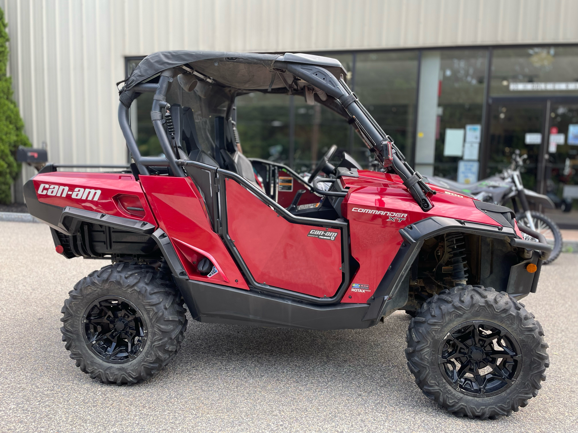 2018 Can-Am Commander XT 800R in Tyngsboro, Massachusetts - Photo 1