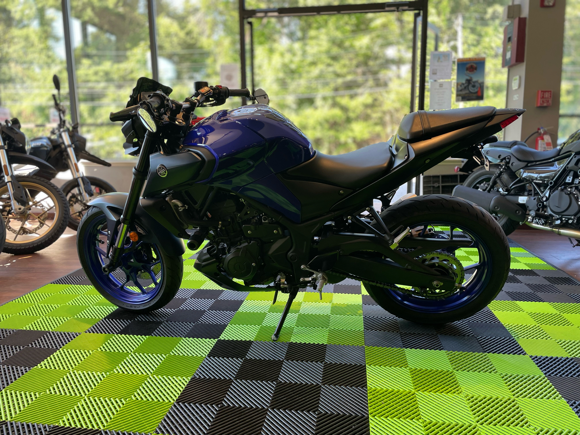 2023 Yamaha MT-03 in Tyngsboro, Massachusetts - Photo 11