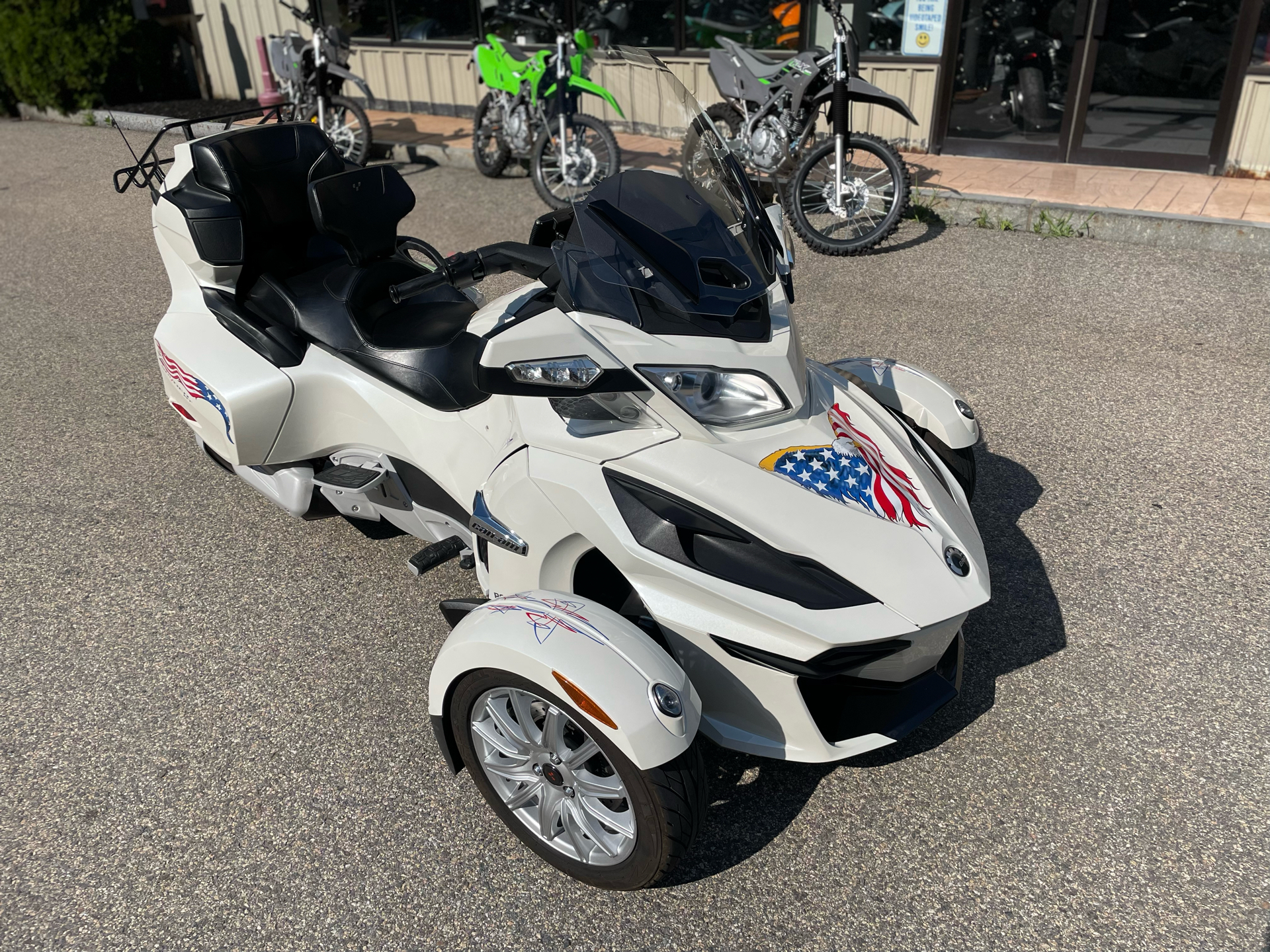 2017 Can-Am Spyder RT Limited in Tyngsboro, Massachusetts - Photo 11