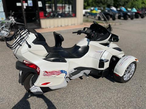 2017 Can-Am Spyder RT Limited in Tyngsboro, Massachusetts - Photo 12