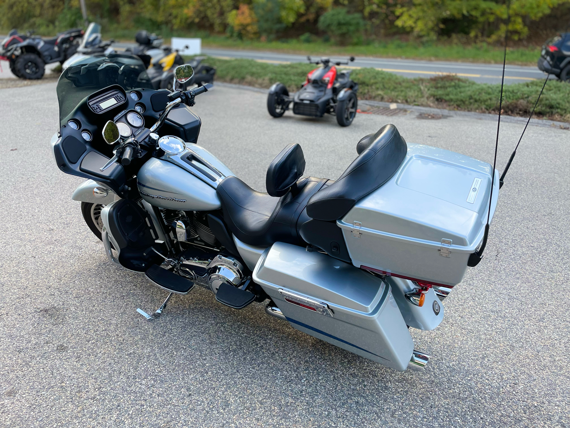 2011 Harley-Davidson Road Glide® Ultra in Tyngsboro, Massachusetts - Photo 8