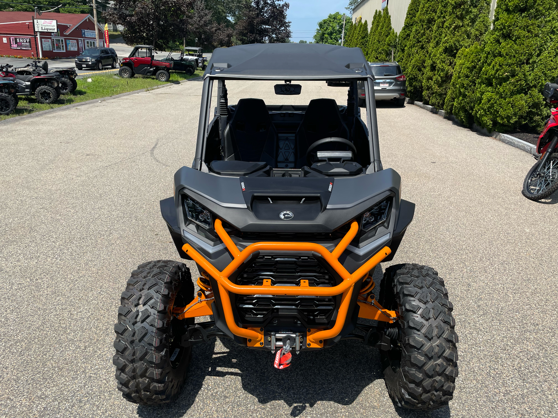 2025 Can-Am Commander XT-P in Tyngsboro, Massachusetts - Photo 11