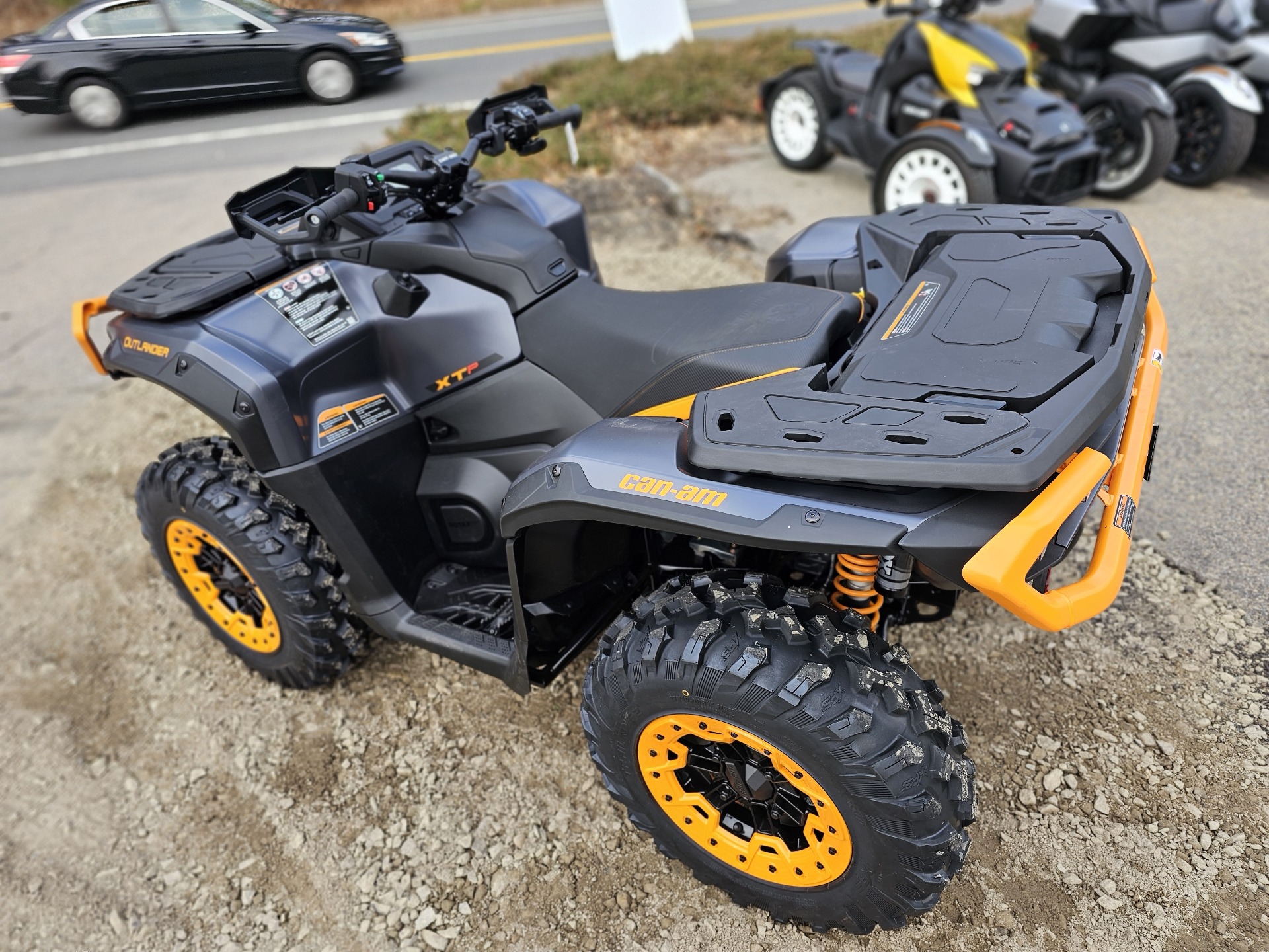 2025 Can-Am Outlander XT-P 1000R in Tyngsboro, Massachusetts - Photo 9