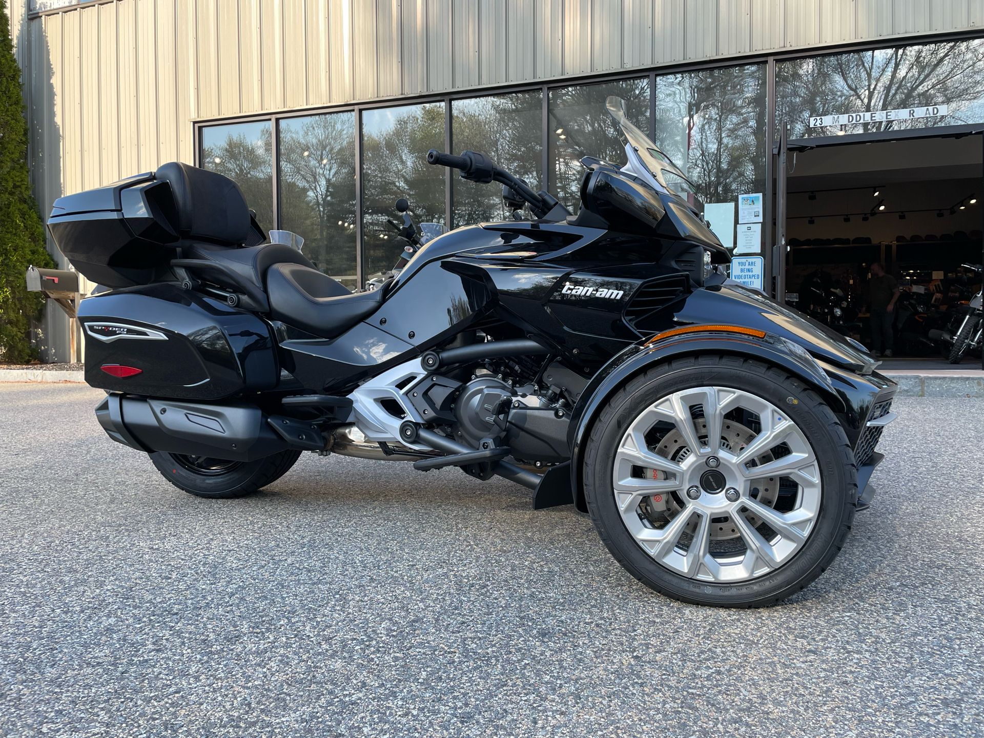 2025 Can-Am Spyder F3 Limited in Tyngsboro, Massachusetts - Photo 1