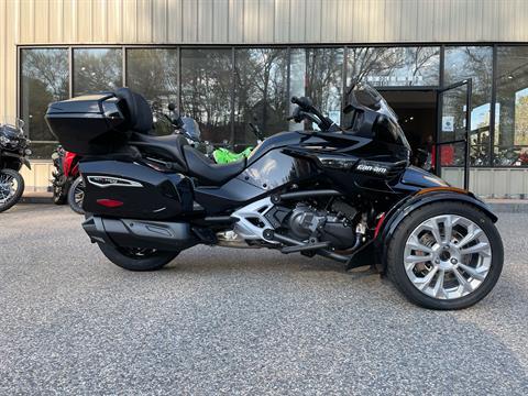2025 Can-Am Spyder F3 Limited in Tyngsboro, Massachusetts - Photo 6
