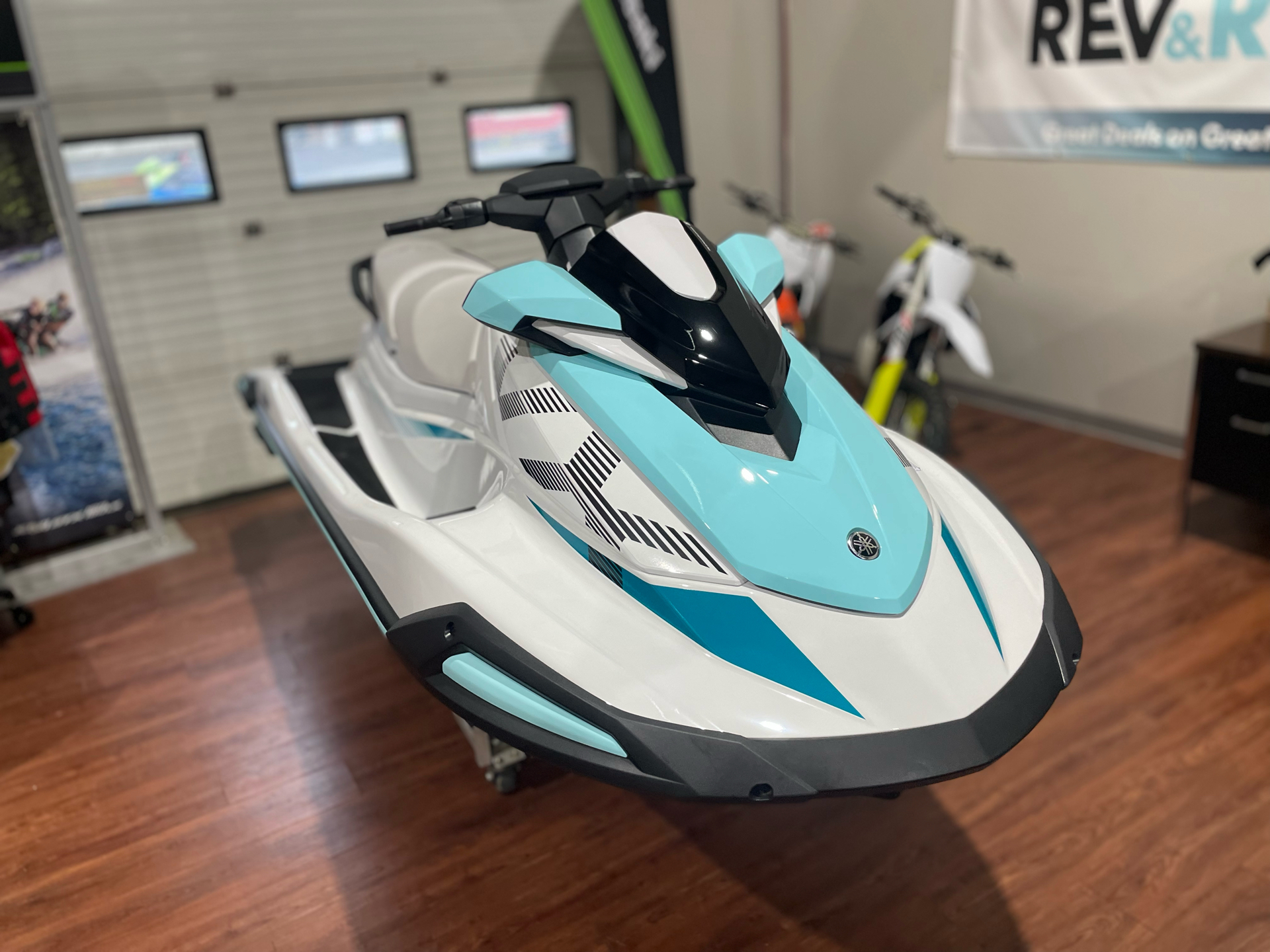 2025 Yamaha VX in Tyngsboro, Massachusetts - Photo 3