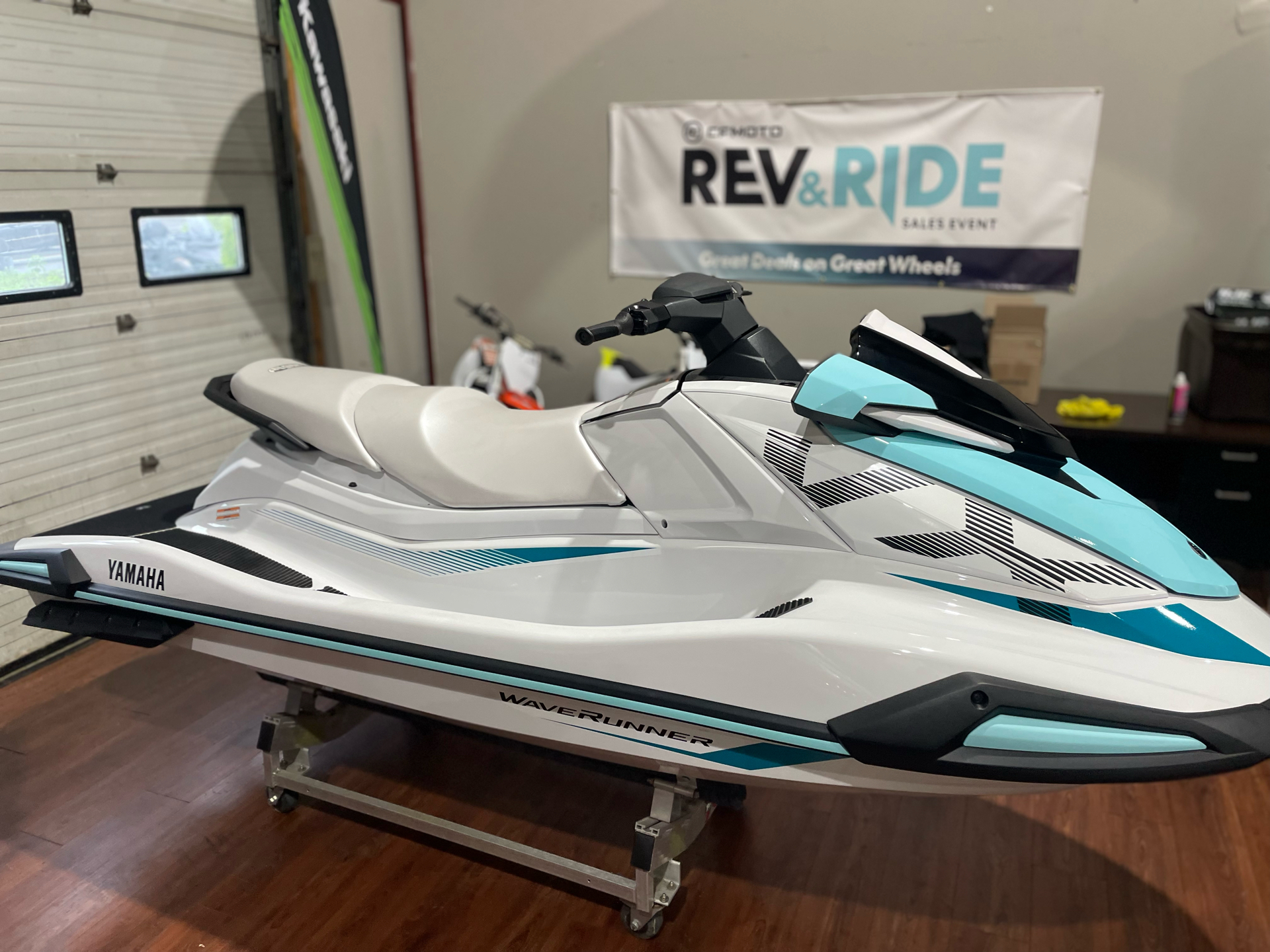 2025 Yamaha VX in Tyngsboro, Massachusetts - Photo 6