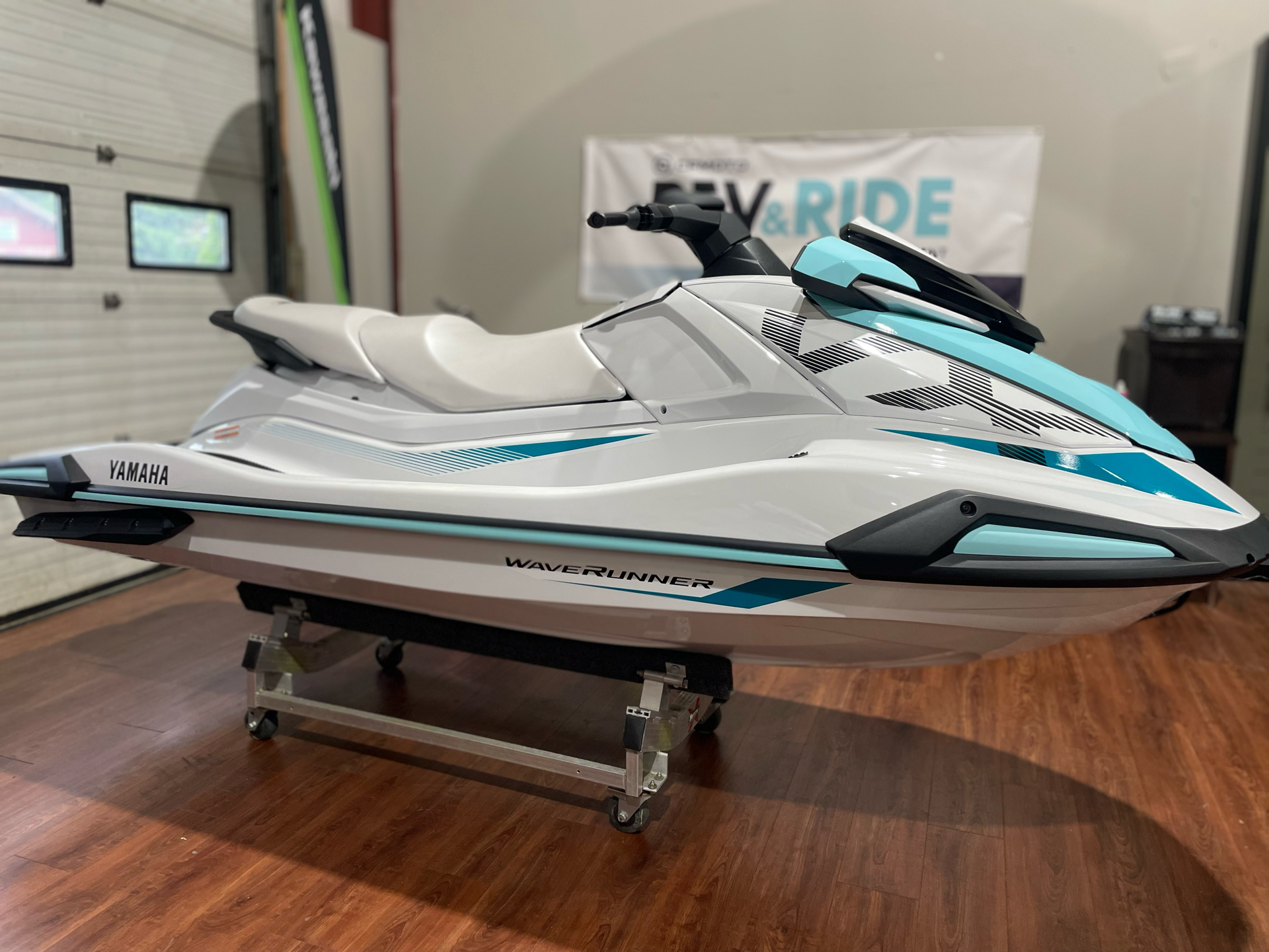 2025 Yamaha VX in Tyngsboro, Massachusetts - Photo 4