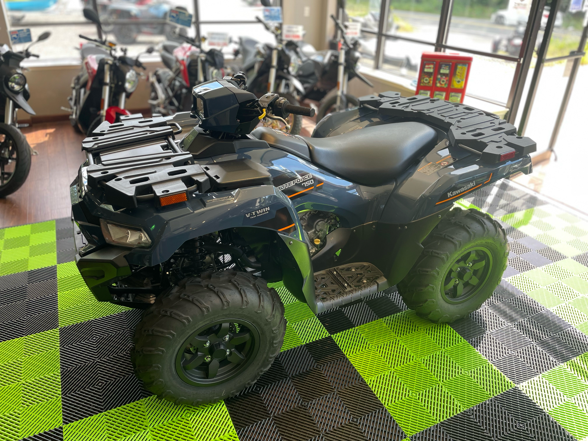 2024 Kawasaki Brute Force 750 EPS in Tyngsboro, Massachusetts - Photo 11