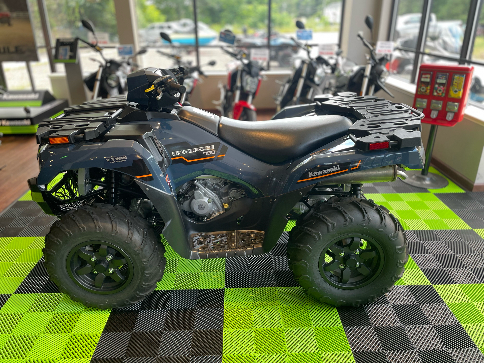 2024 Kawasaki Brute Force 750 EPS in Tyngsboro, Massachusetts - Photo 24