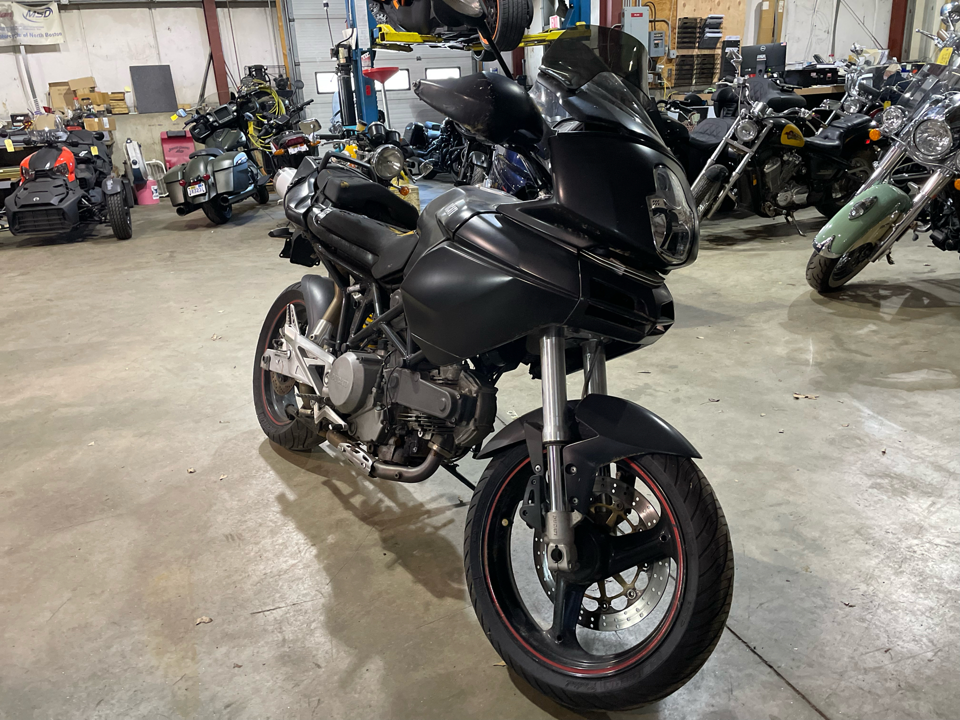 2006 Ducati Monster 620 in Tyngsboro, Massachusetts - Photo 3