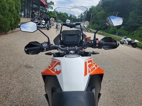 2018 KTM 1290 Super Adventure S in Tyngsboro, Massachusetts - Photo 9