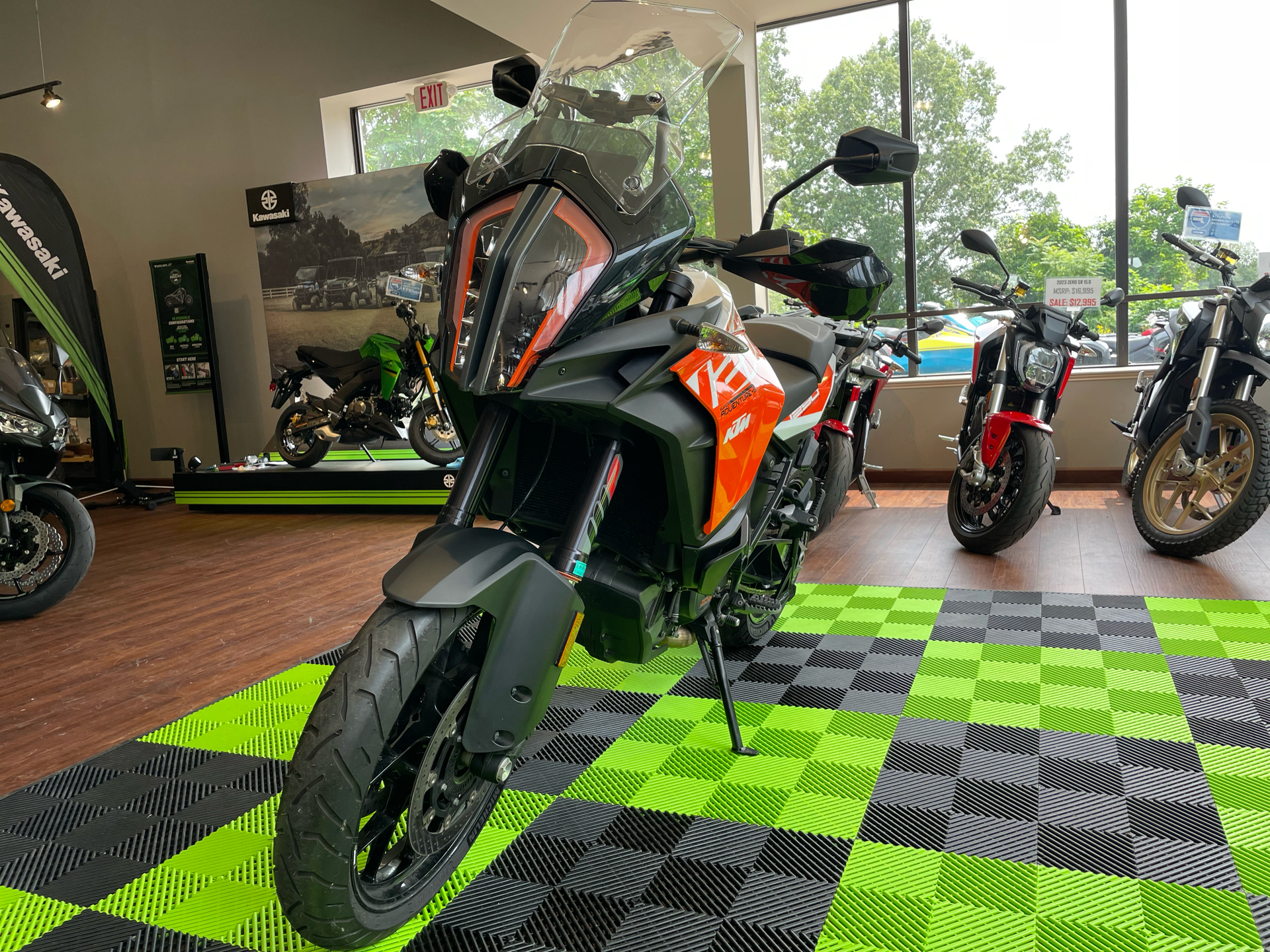 2018 KTM 1290 Super Adventure S in Tyngsboro, Massachusetts - Photo 3