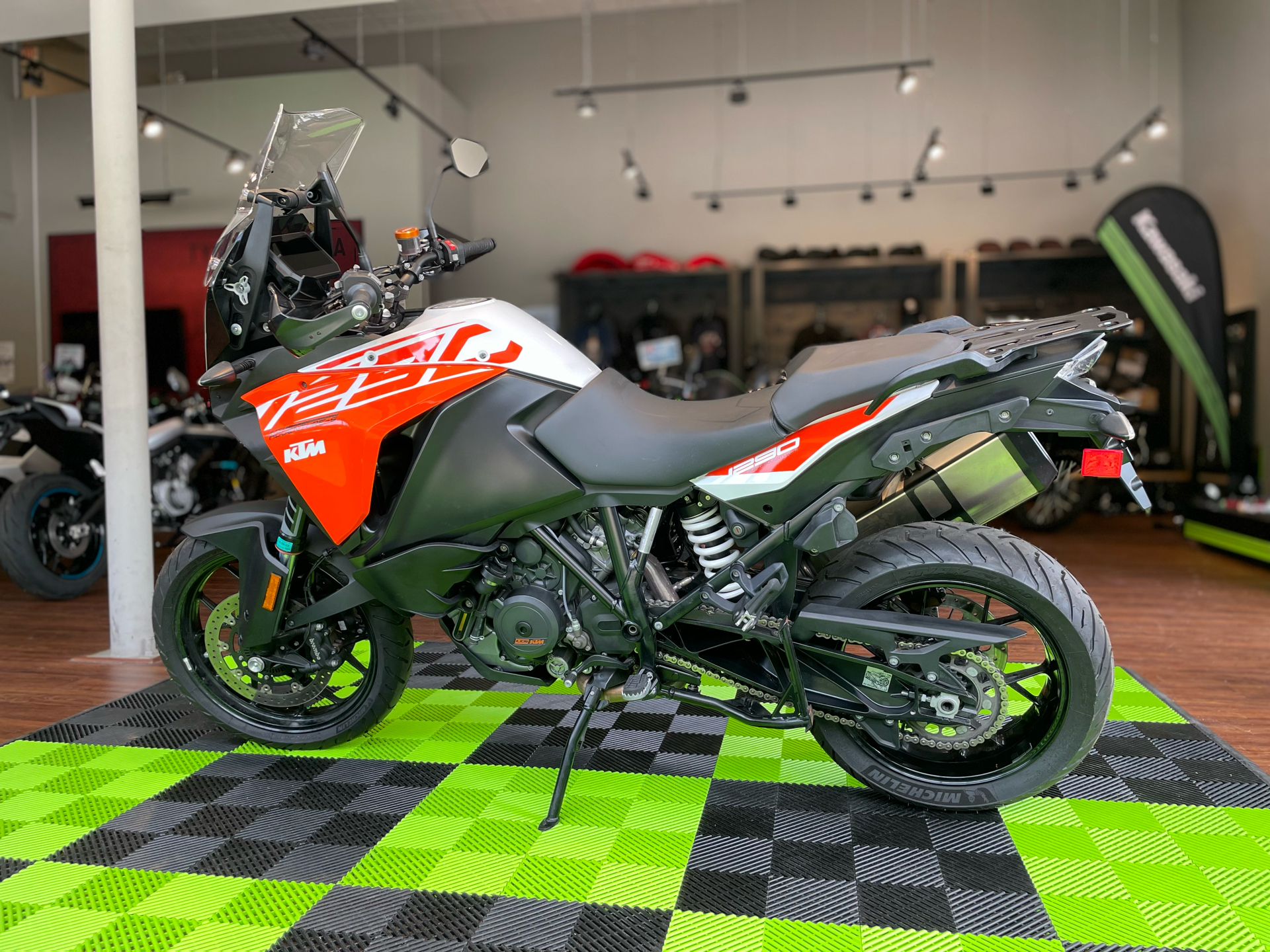 2018 KTM 1290 Super Adventure S in Tyngsboro, Massachusetts - Photo 6