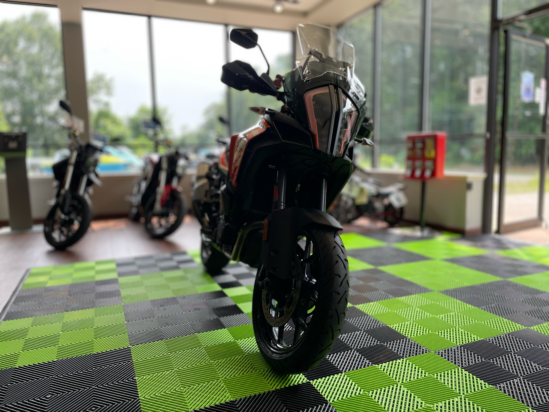 2018 KTM 1290 Super Adventure S in Tyngsboro, Massachusetts - Photo 8