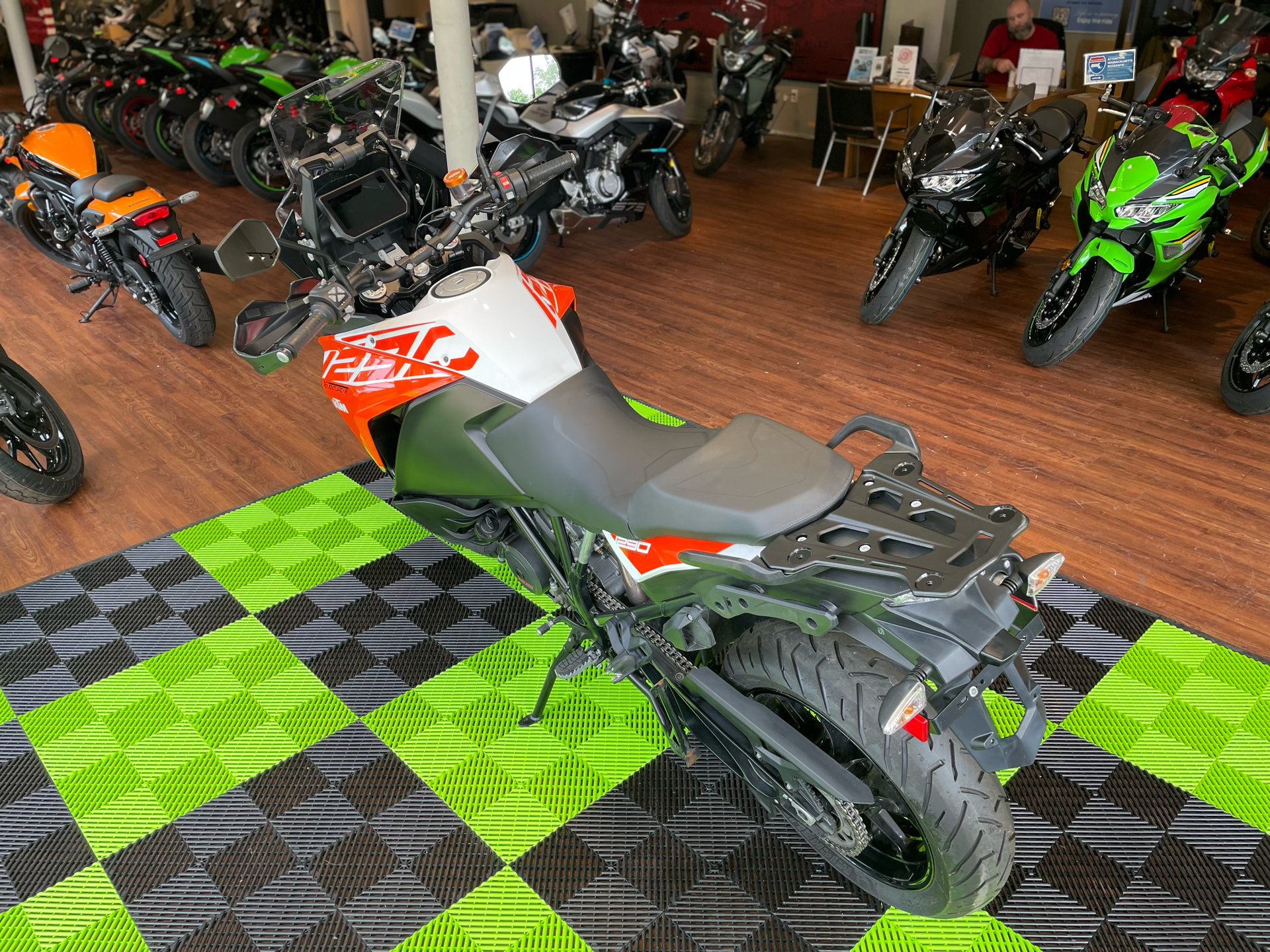 2018 KTM 1290 Super Adventure S in Tyngsboro, Massachusetts - Photo 10
