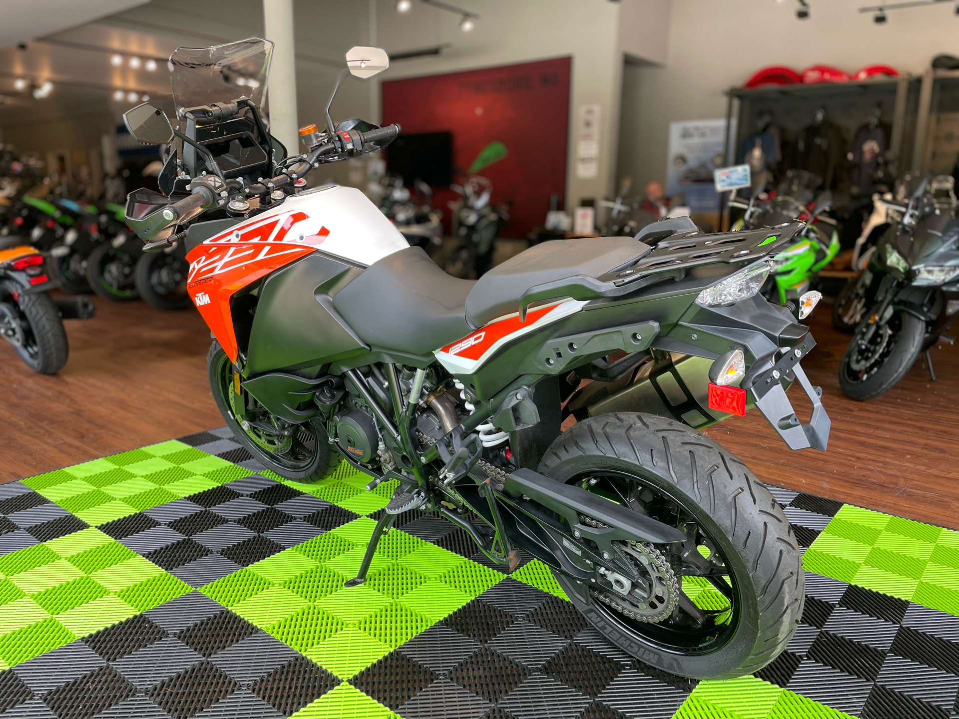 2018 KTM 1290 Super Adventure S in Tyngsboro, Massachusetts - Photo 4