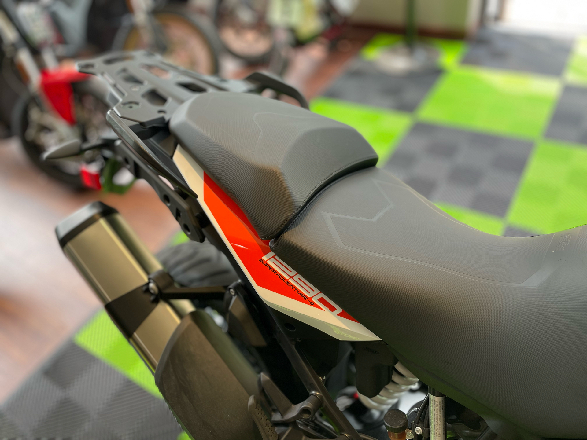 2018 KTM 1290 Super Adventure S in Tyngsboro, Massachusetts - Photo 12