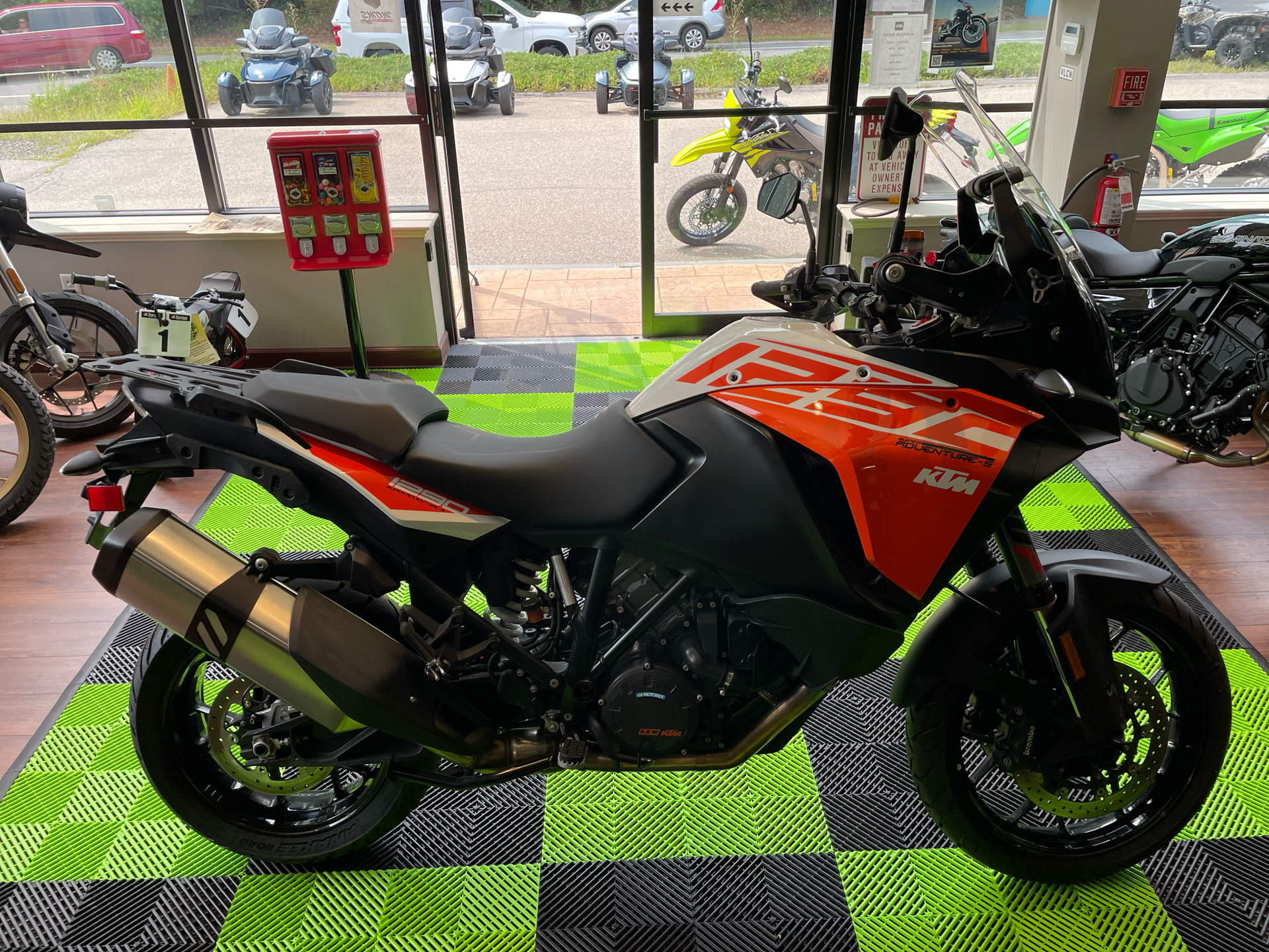 2018 KTM 1290 Super Adventure S in Tyngsboro, Massachusetts - Photo 16