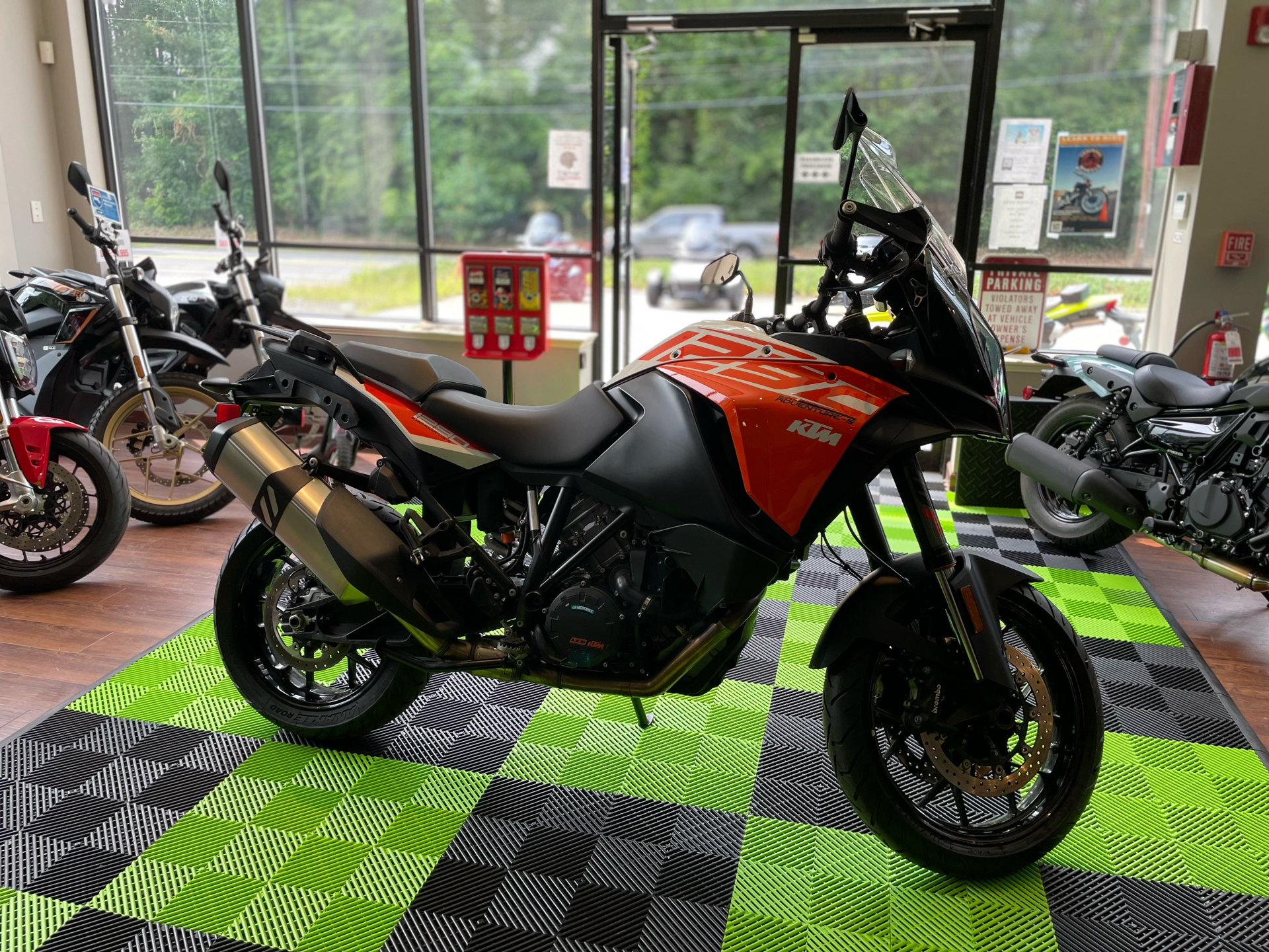 2018 KTM 1290 Super Adventure S in Tyngsboro, Massachusetts - Photo 21