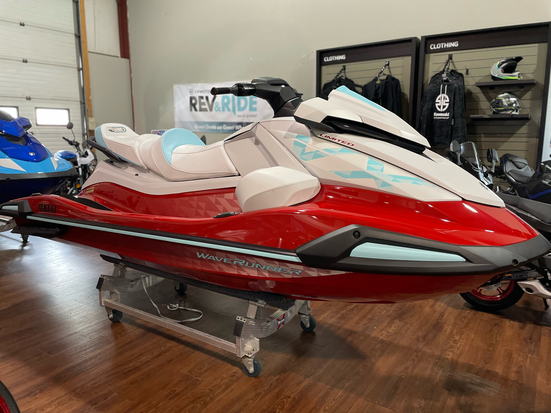 2025 Yamaha VX Limited in Tyngsboro, Massachusetts - Photo 16